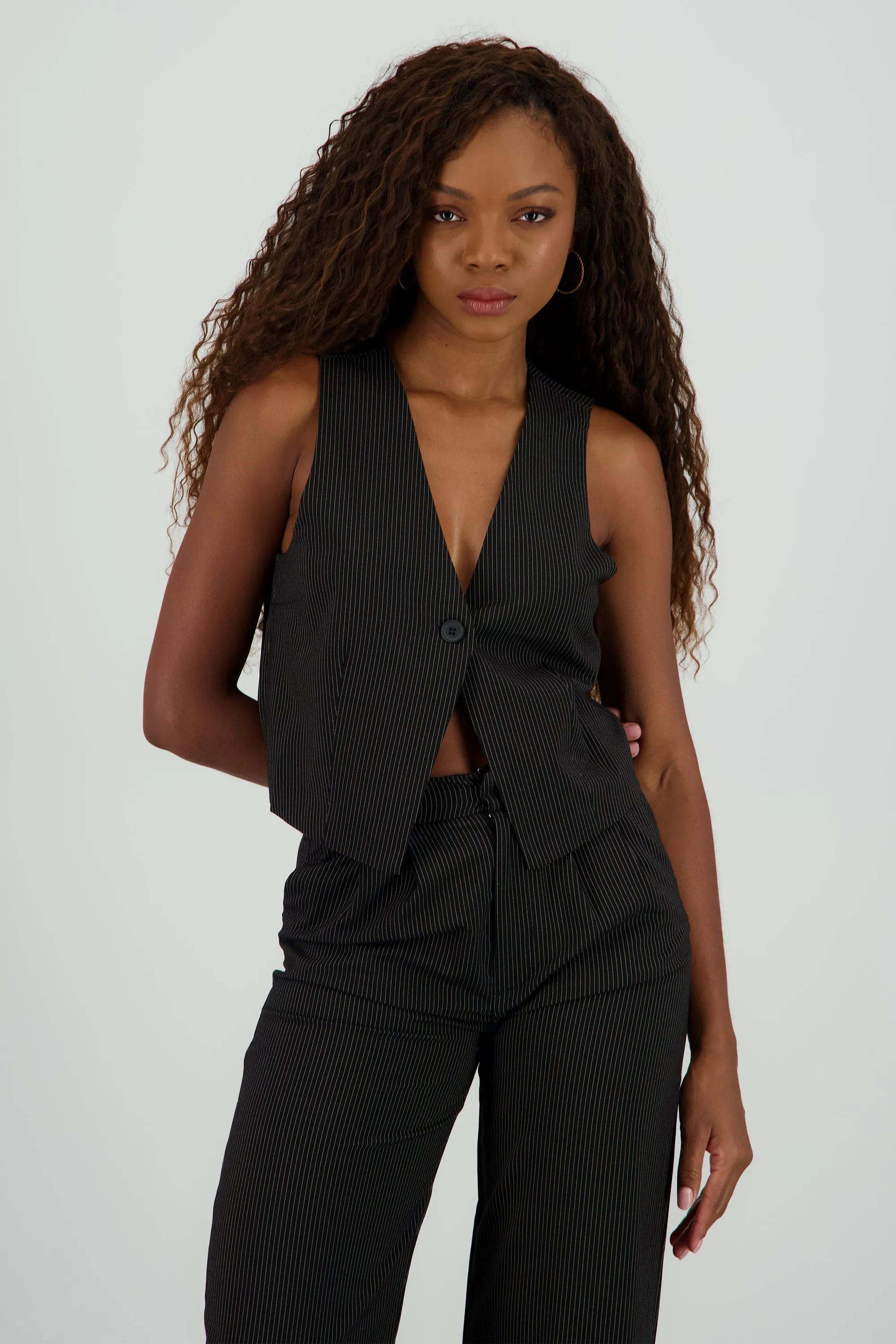 Chaleco cuello v detalle boton sold by Shasa product image thumbnail 2