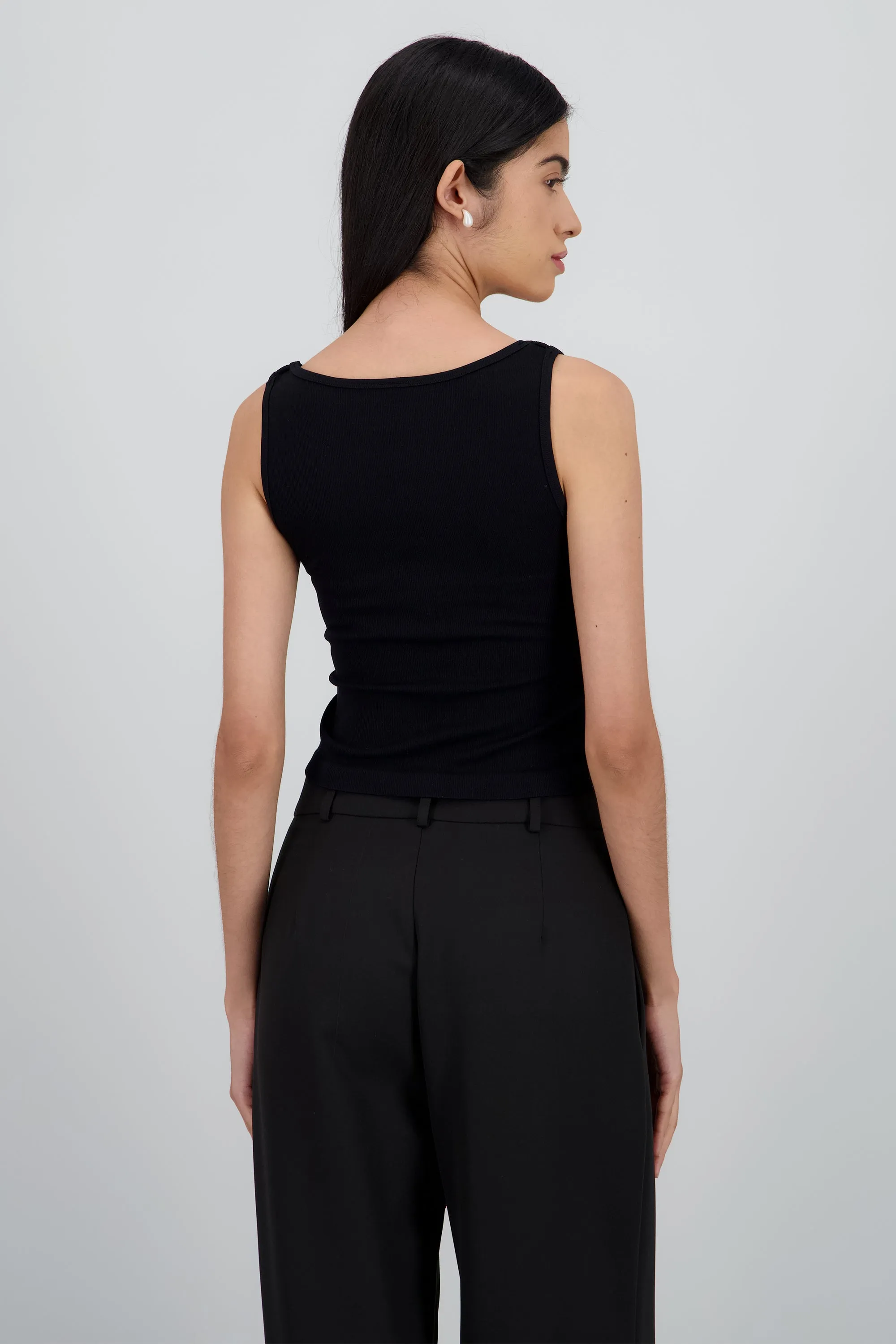 Top detalle encaje con botones sold by Shasa product image thumbnail 4