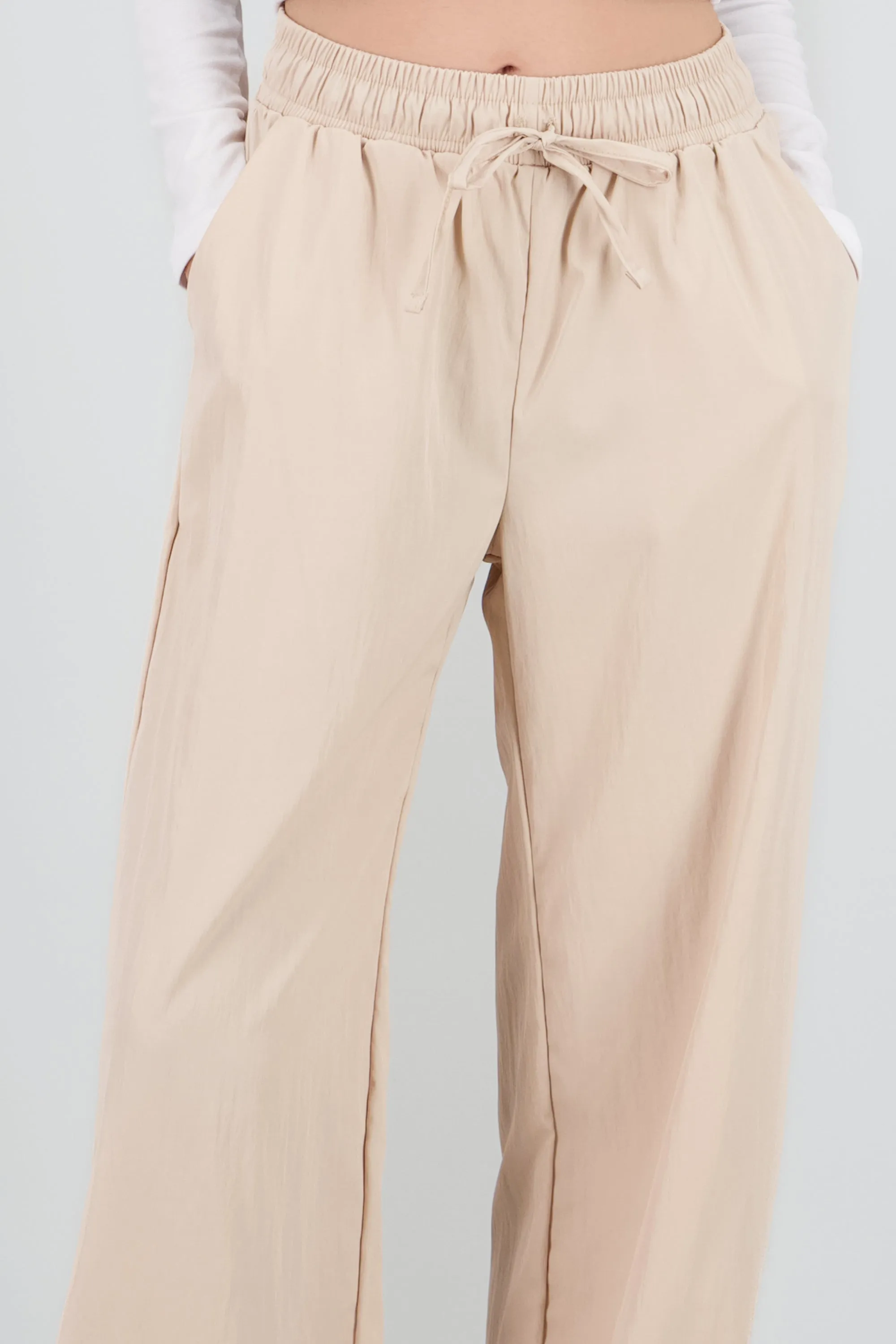 Jogger parachute detalle jareta sold by Shasa product image thumbnail 5