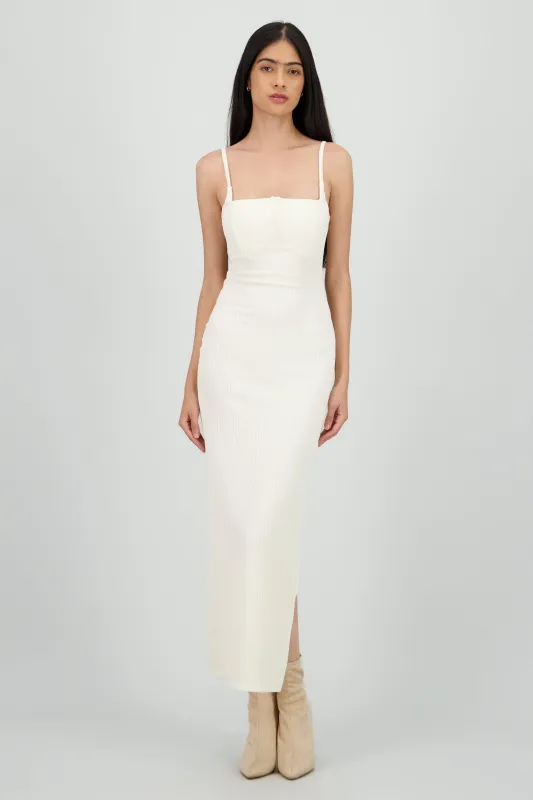 Vestido maxi textura sold by Shasa