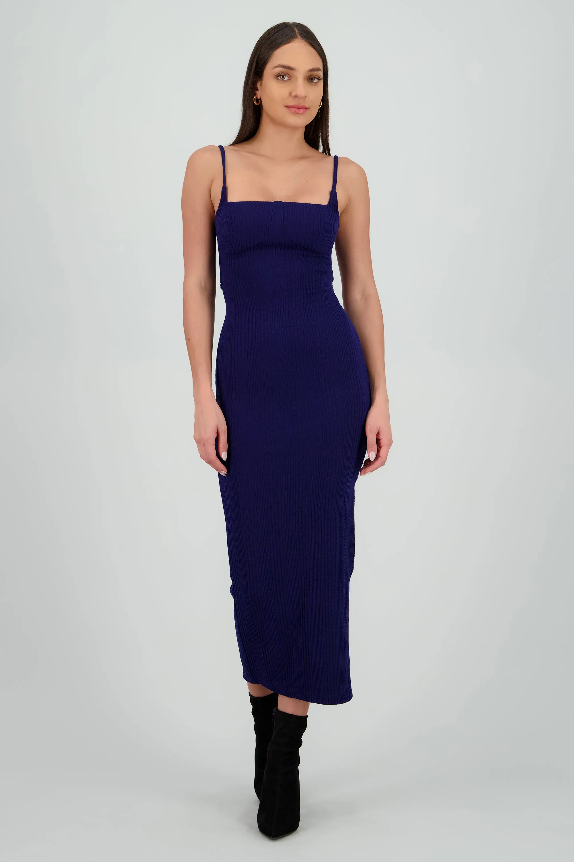 Vestido maxi textura sold by Shasa