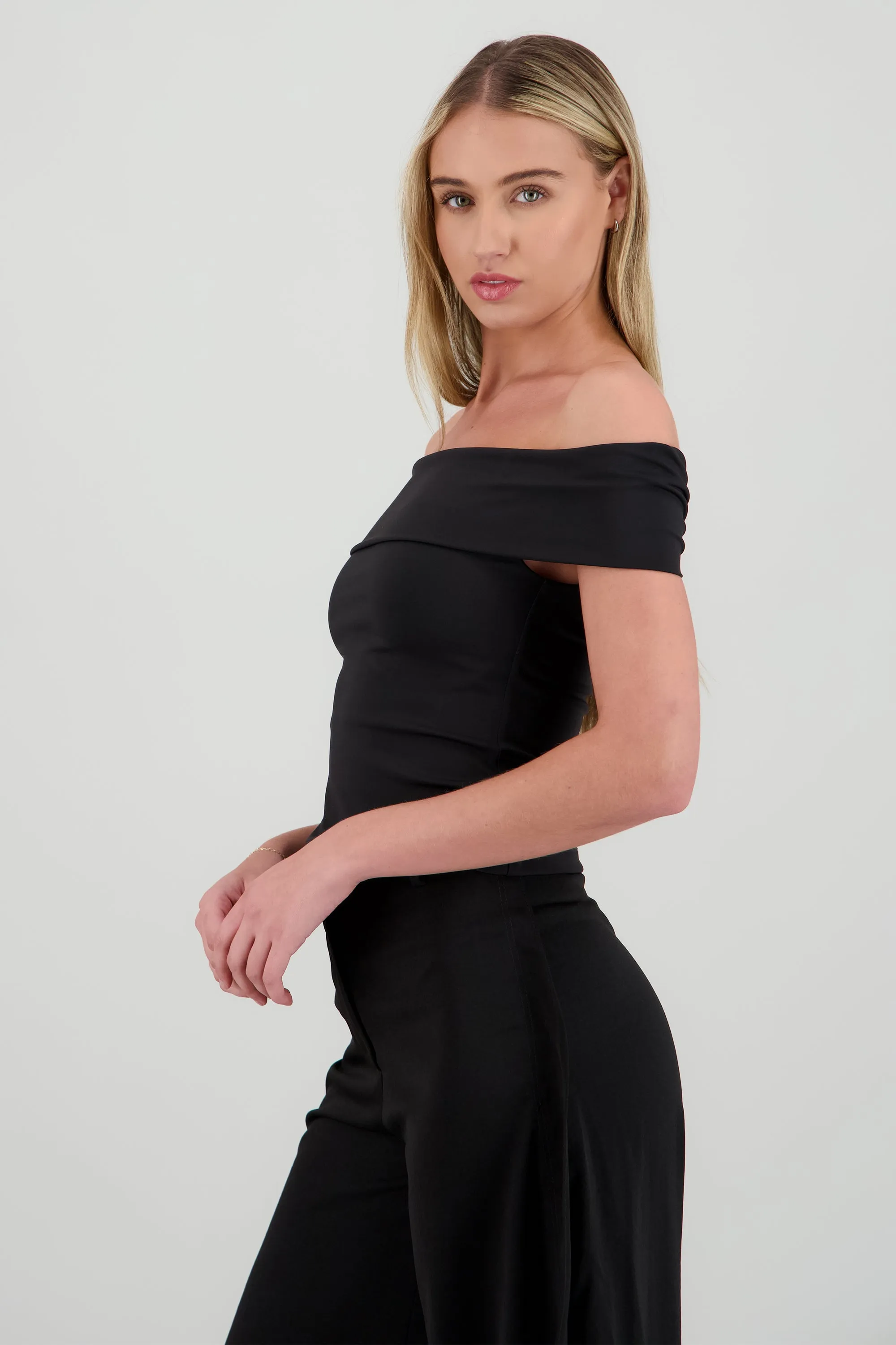 top escote recto hombro fruncido sold by Shasa product image thumbnail 3