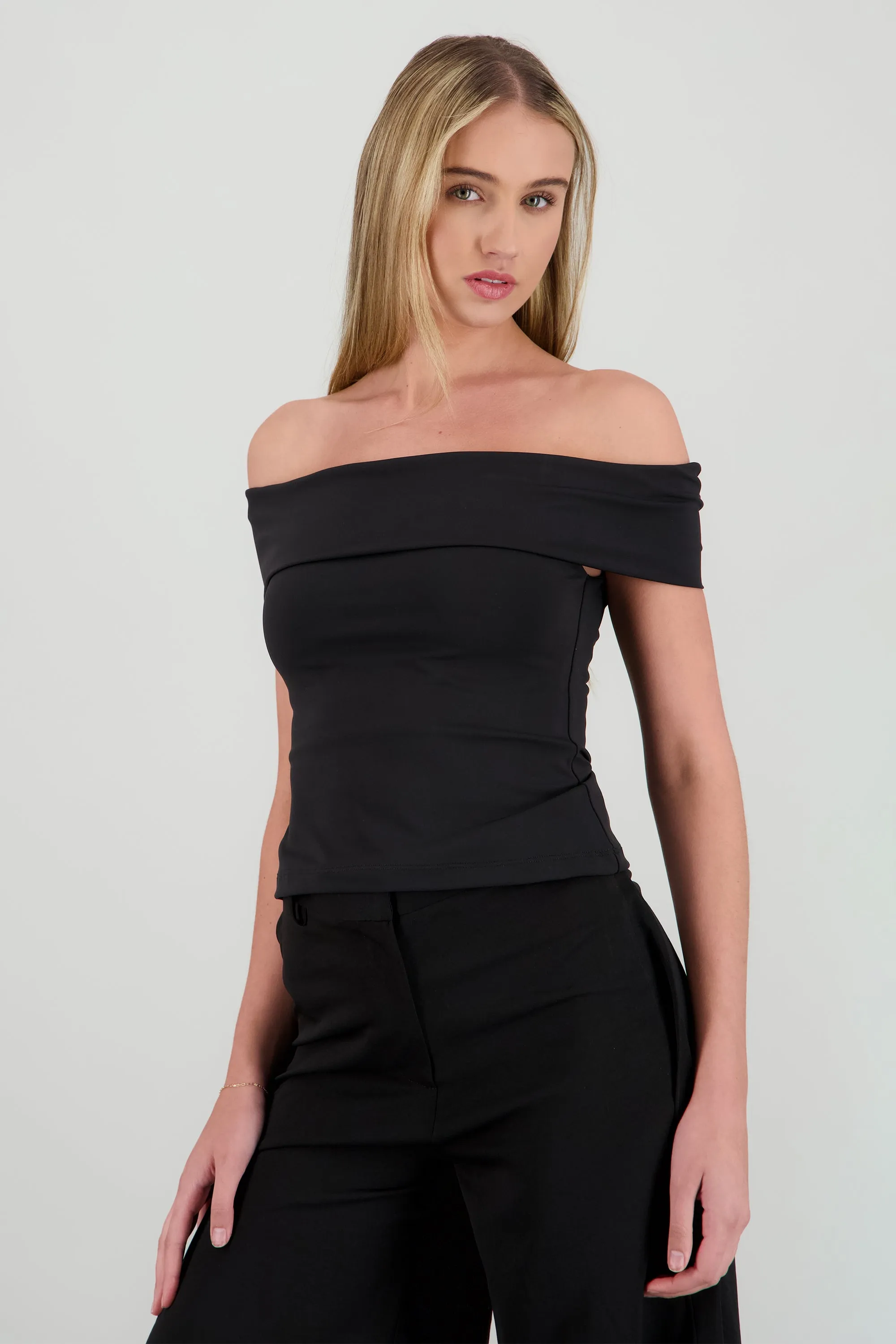 top escote recto hombro fruncido sold by Shasa product image thumbnail 2