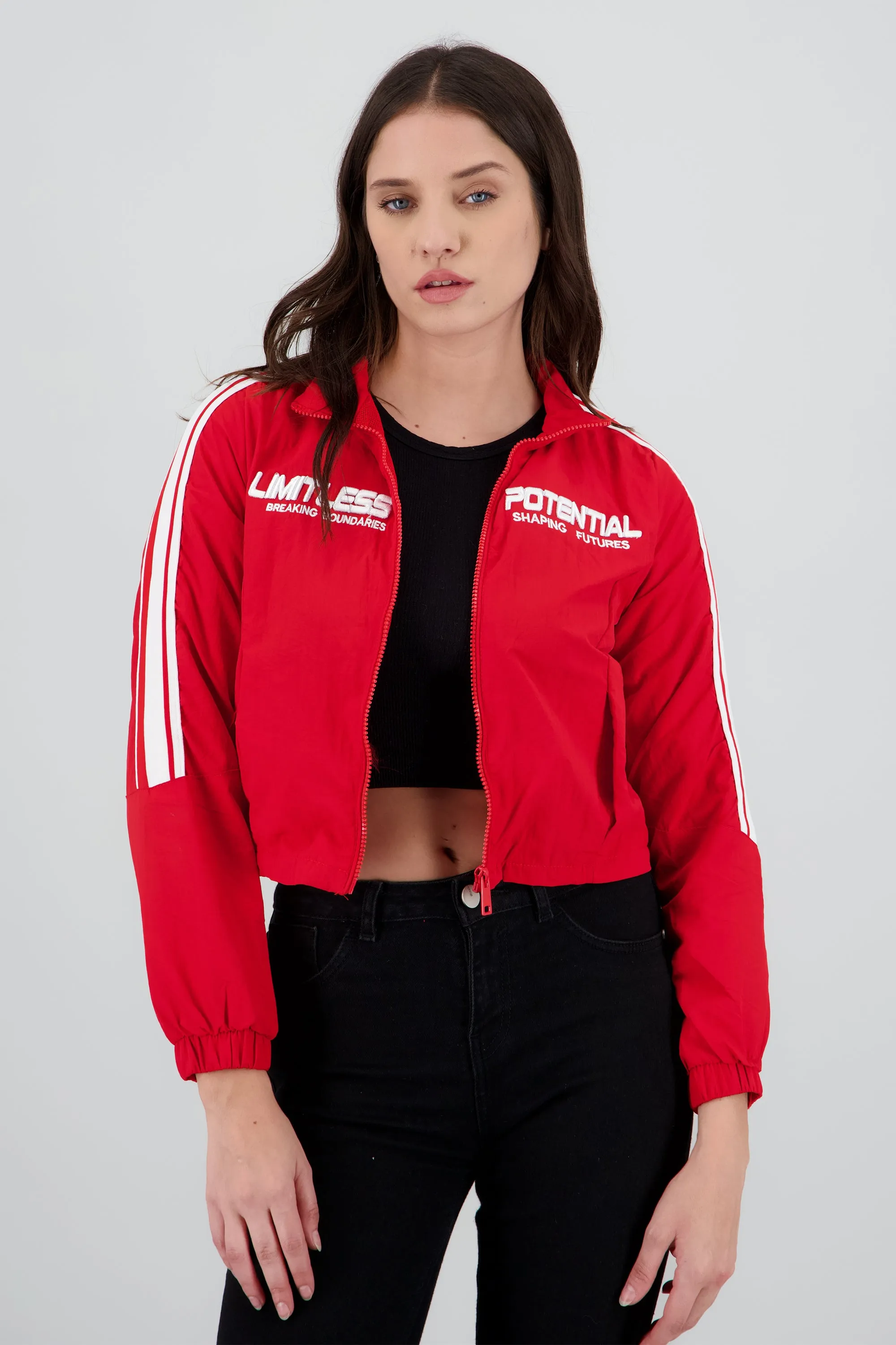 Chamarra lisa detalle linea sold by Shasa