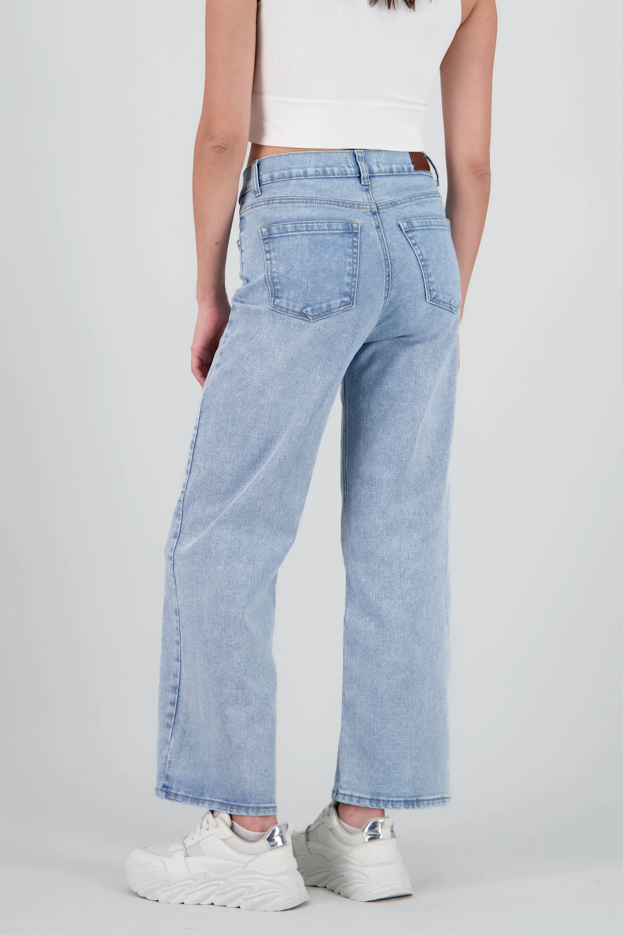 Jeans básicos wide leg sold by Shasa product image thumbnail 4