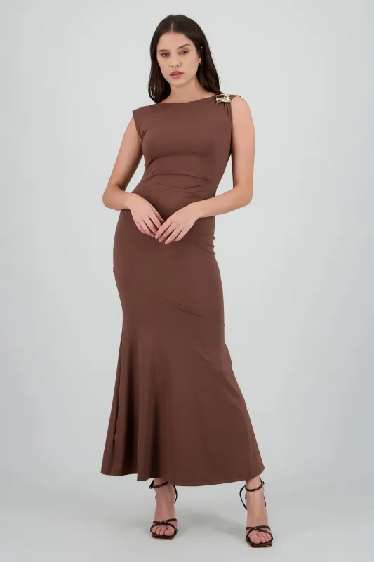 Vestido largo con detalle en el hombro sold by Shasa