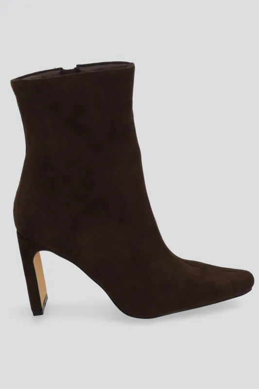 Botin puntal tacon plano sold by Shasa