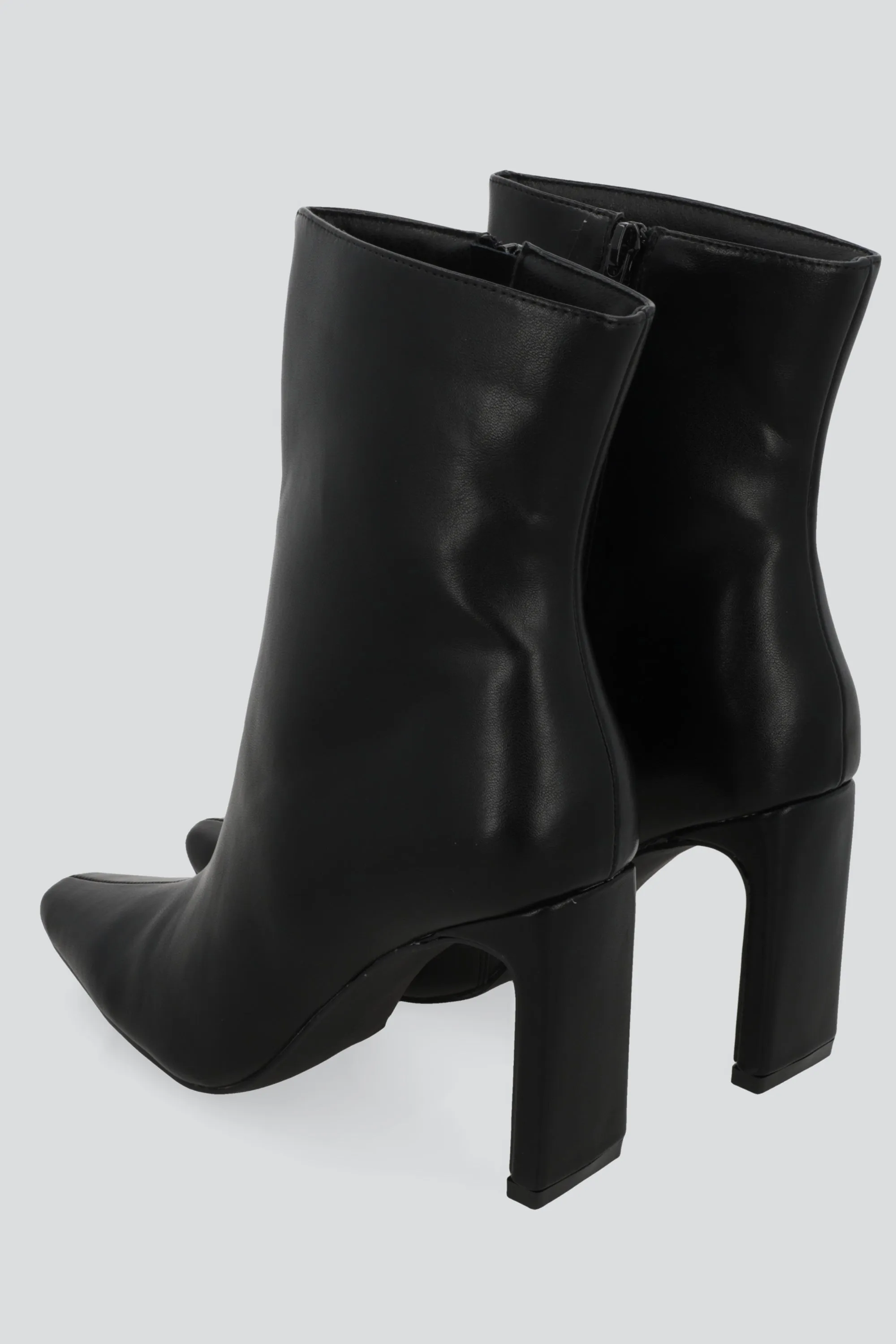 Botin puntal tacon plano sold by Shasa product image thumbnail 3