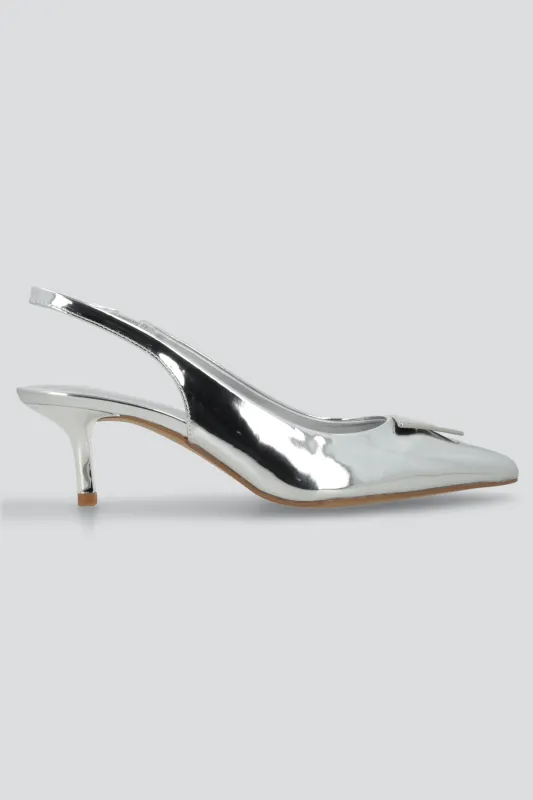 Tacon slingback metalico aplicacion sold by Shasa