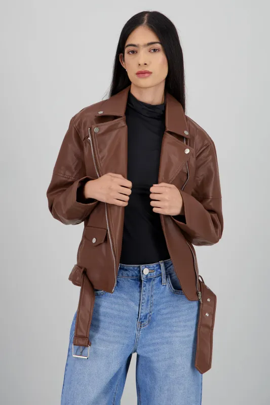 Biker oversize con herrajes contraste sold by Shasa