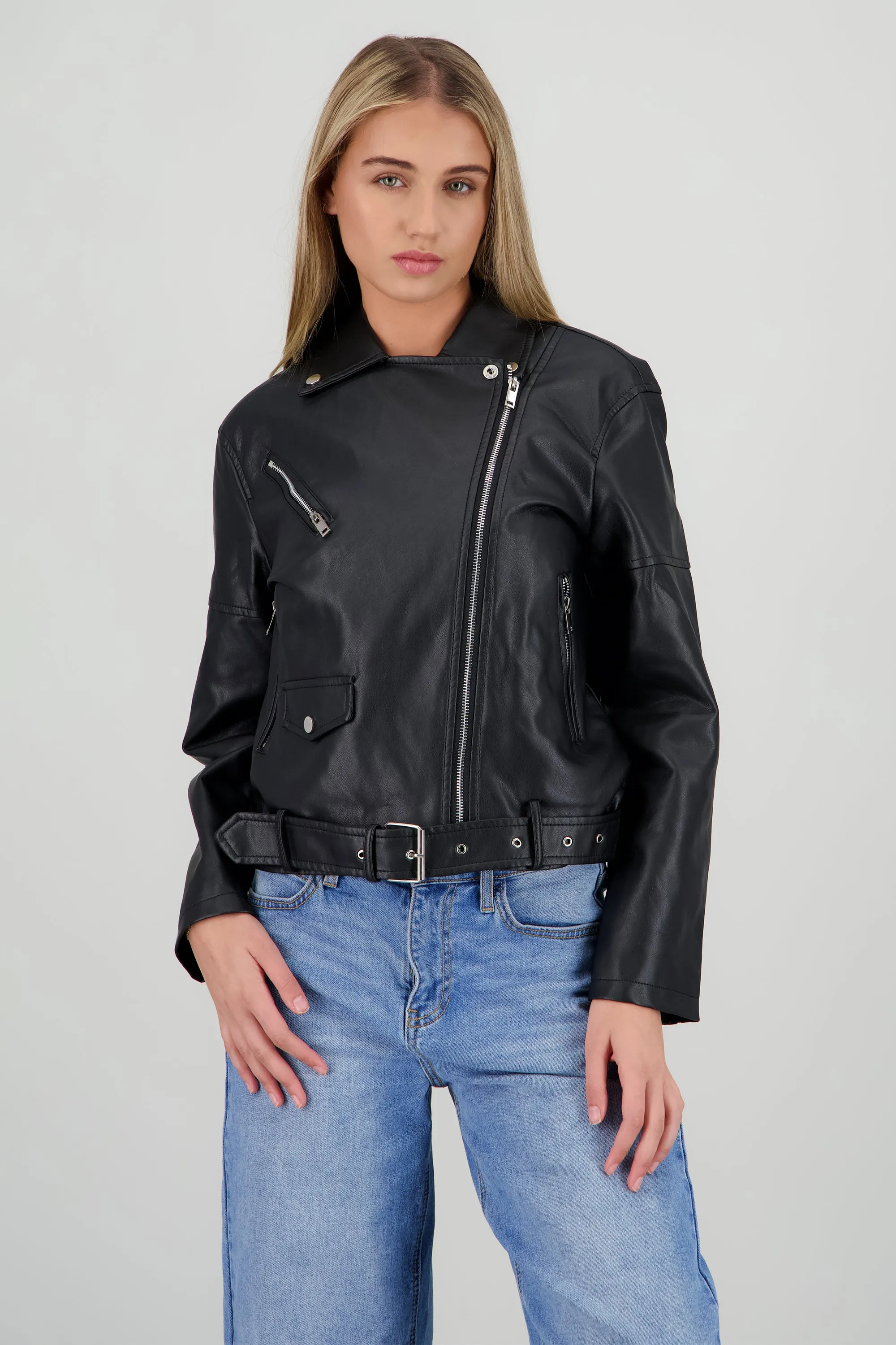 Biker oversize con herrajes contraste sold by Shasa product image thumbnail 2