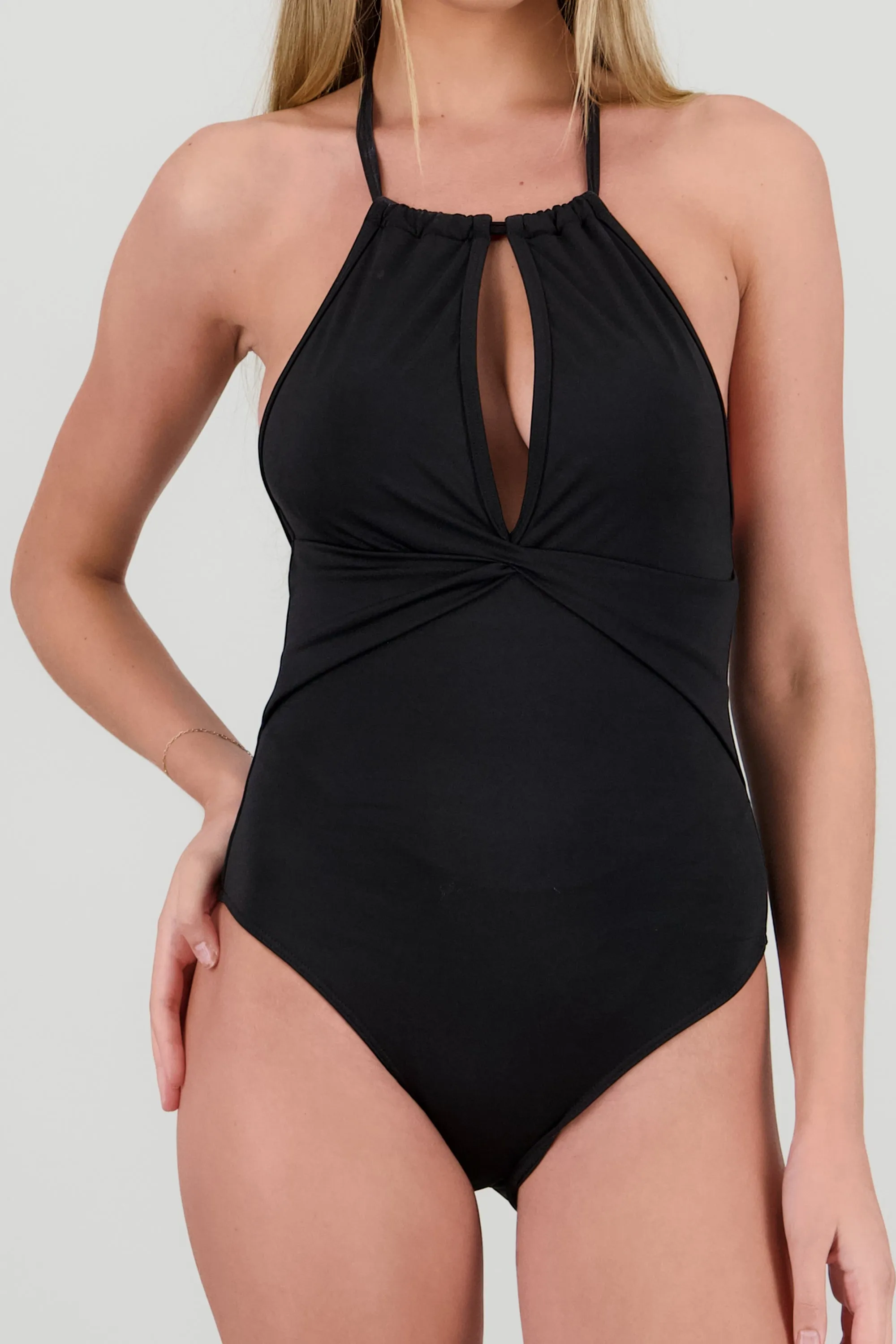 Traje de baño detalle escote sold by Shasa product image thumbnail 5