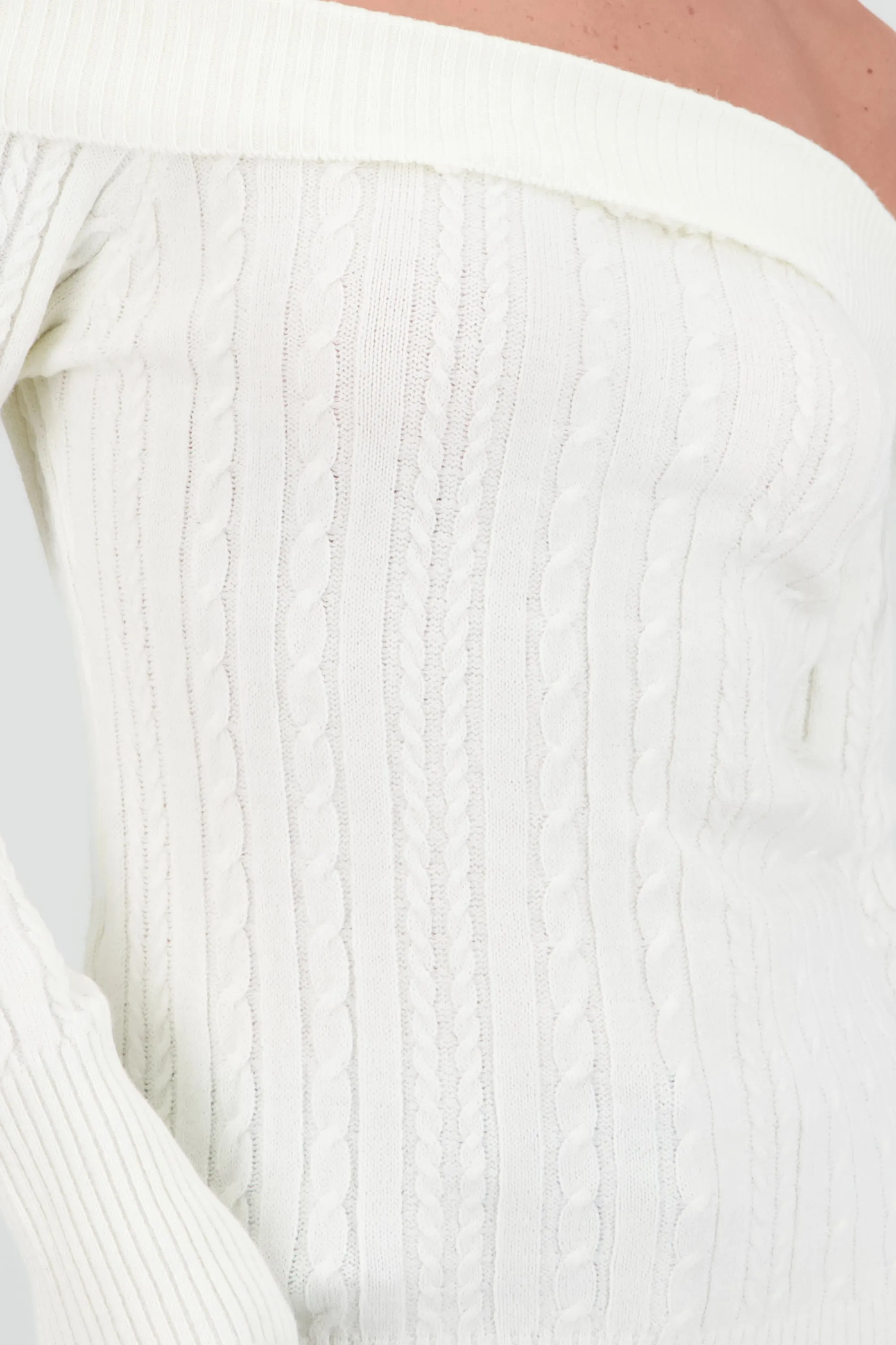 Suetere sin hombros trenzado con amarre moños sold by Shasa product image thumbnail 5