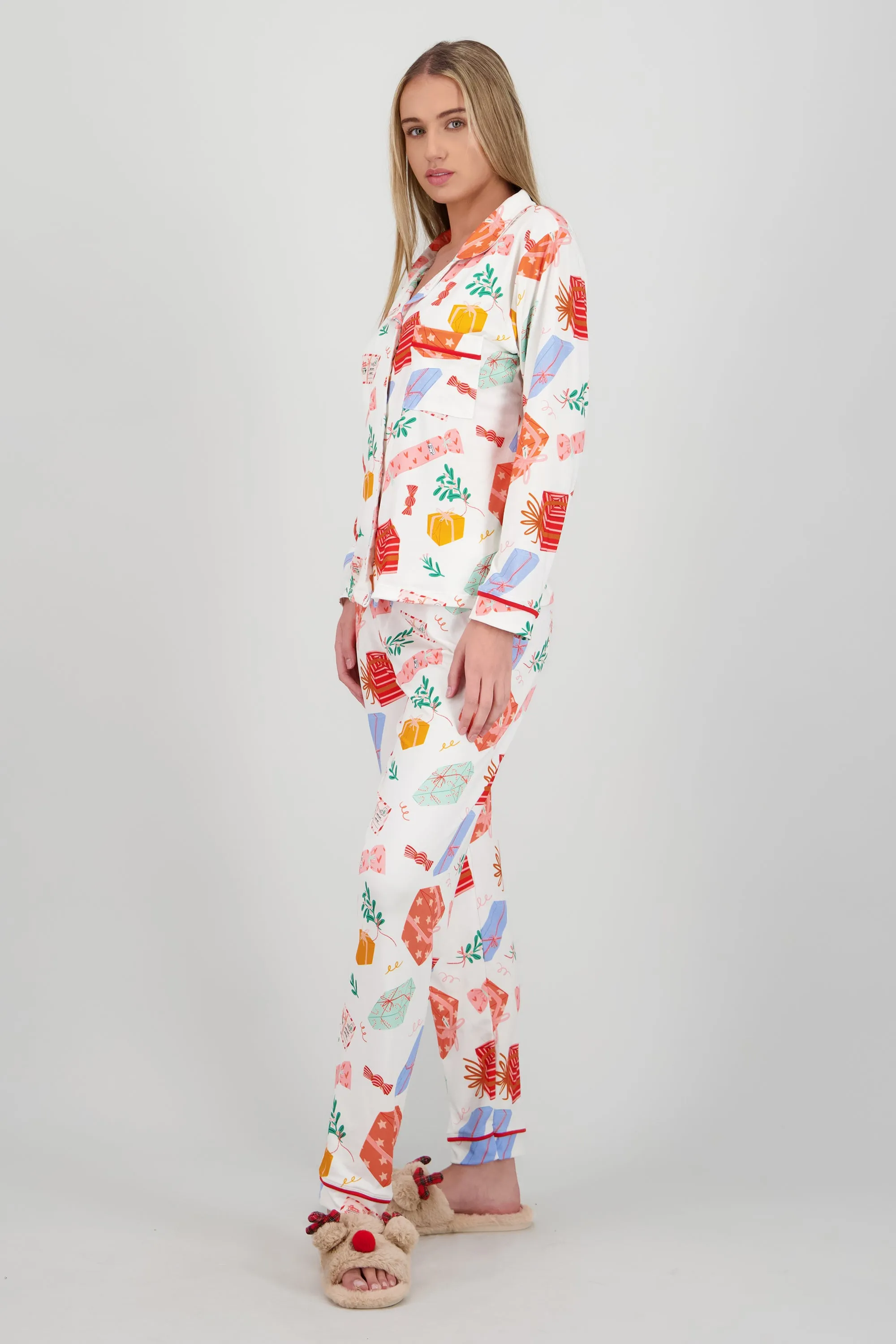 Pijama estampado navideño sold by Shasa product image thumbnail 3