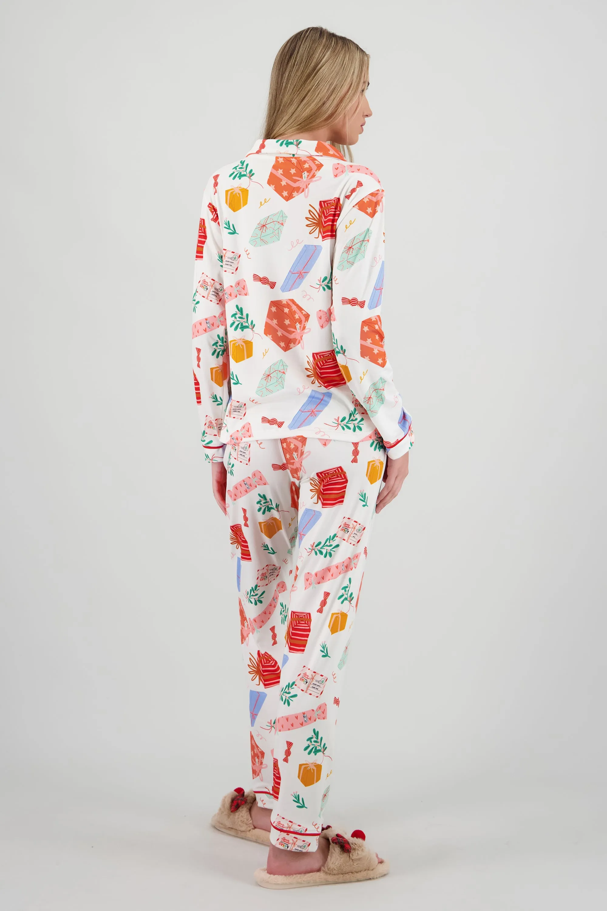 Pijama estampado navideño sold by Shasa product image thumbnail 4