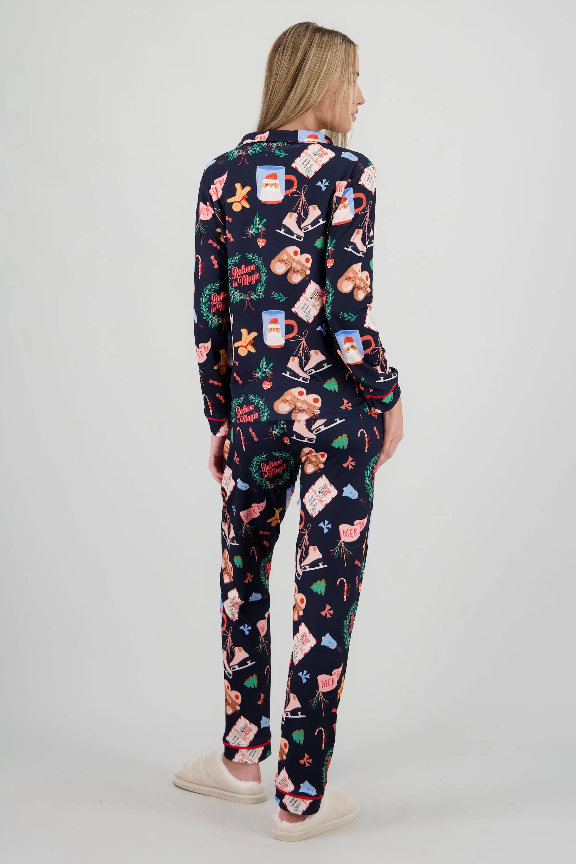 Pijama estampado navideño sold by Shasa product image thumbnail 4