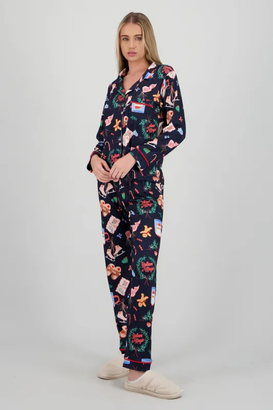 Pijama estampado navideño sold by Shasa