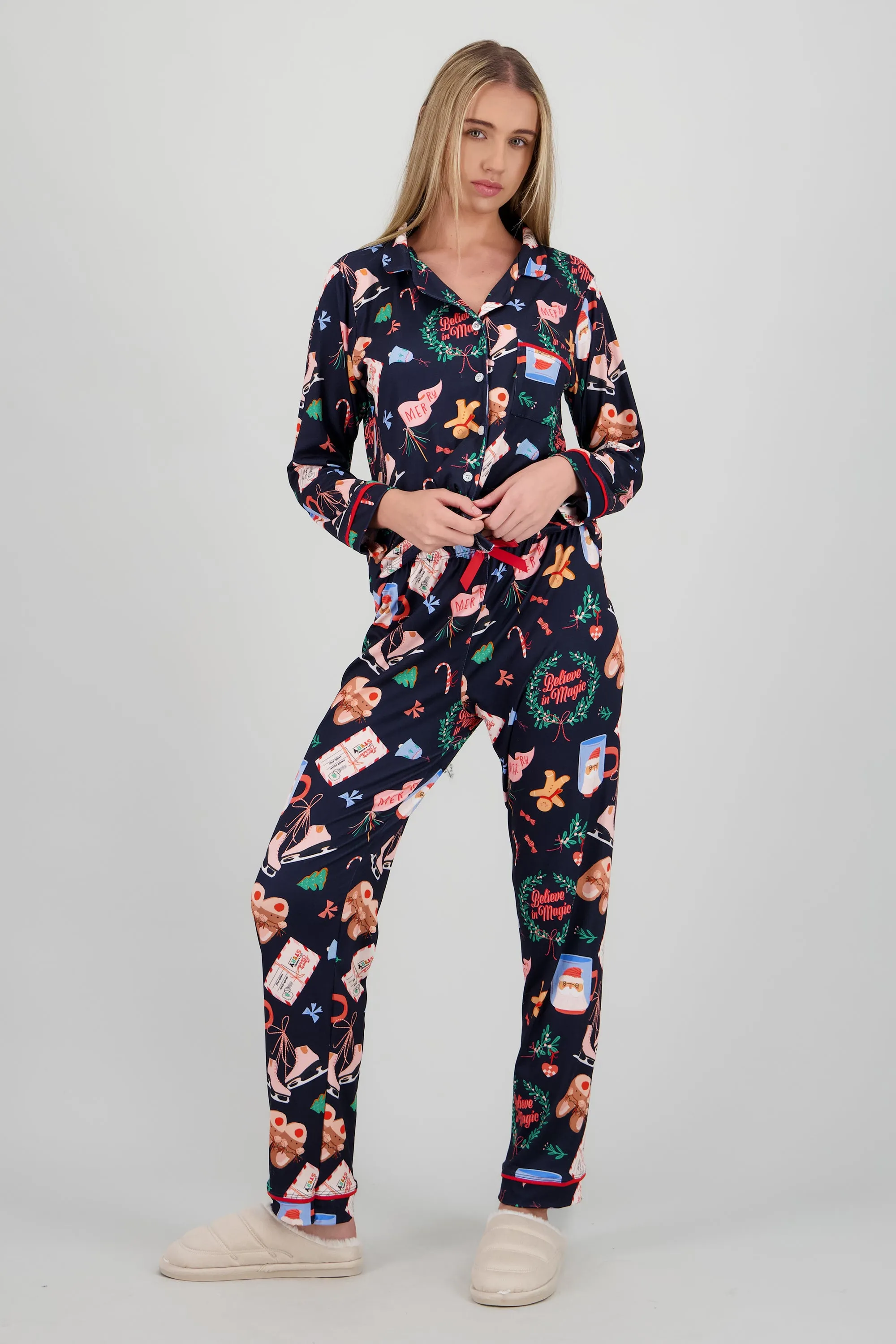 Pijama estampado navideño sold by Shasa product image thumbnail 2