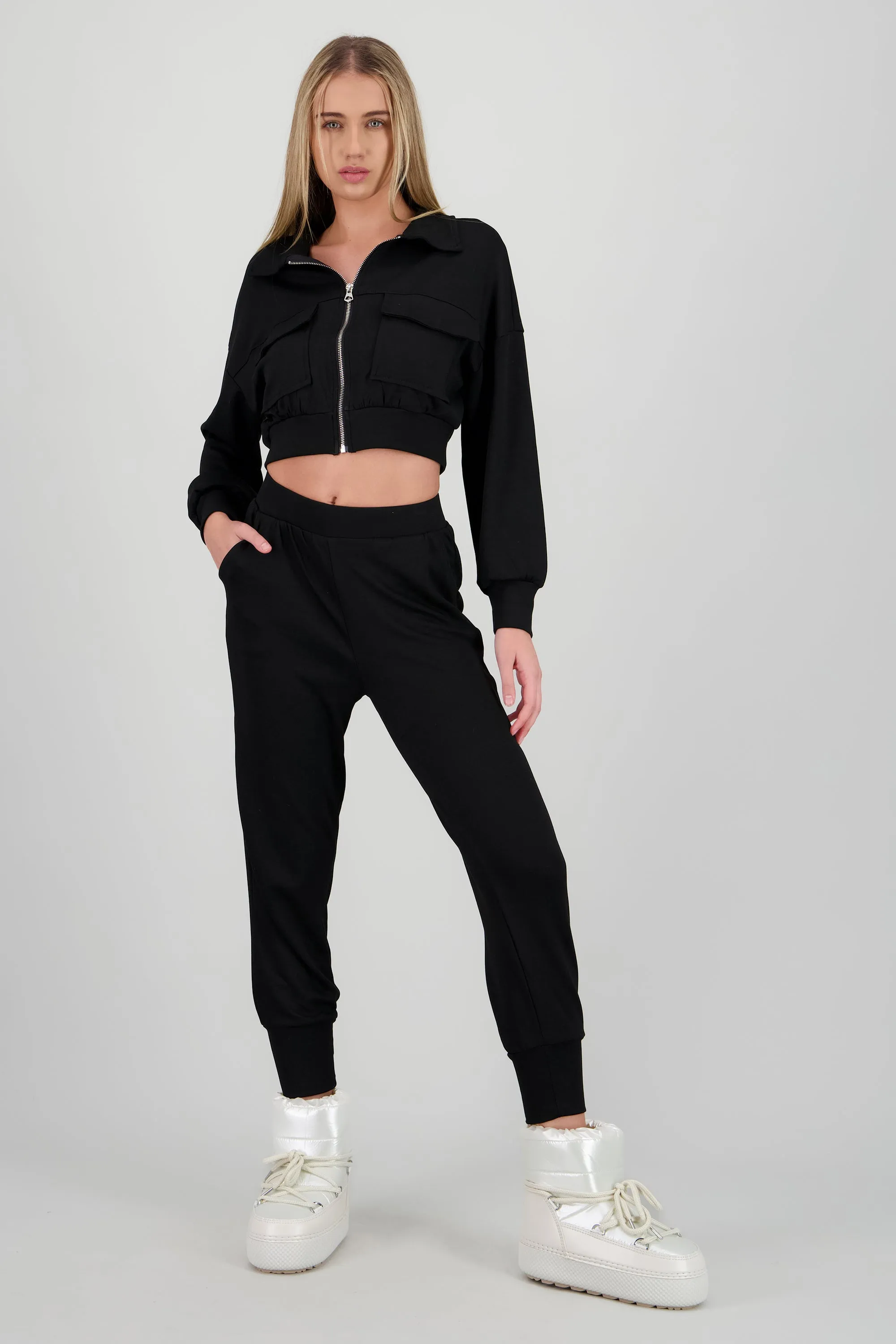 Bota invierno chunky con cordones sold by Shasa product image thumbnail 5