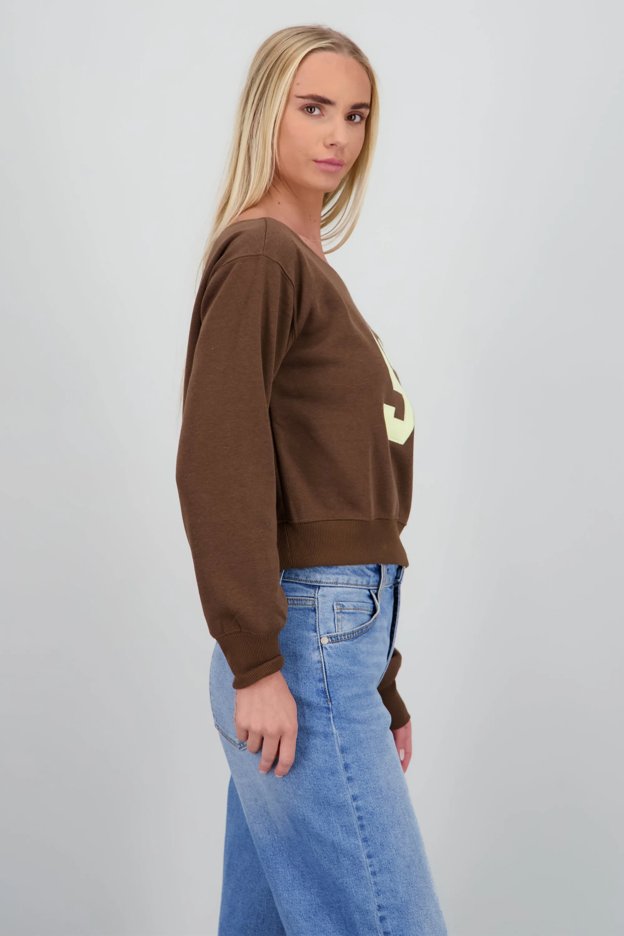 Sudadera off shoulder bordado numero sold by Shasa product image thumbnail 3