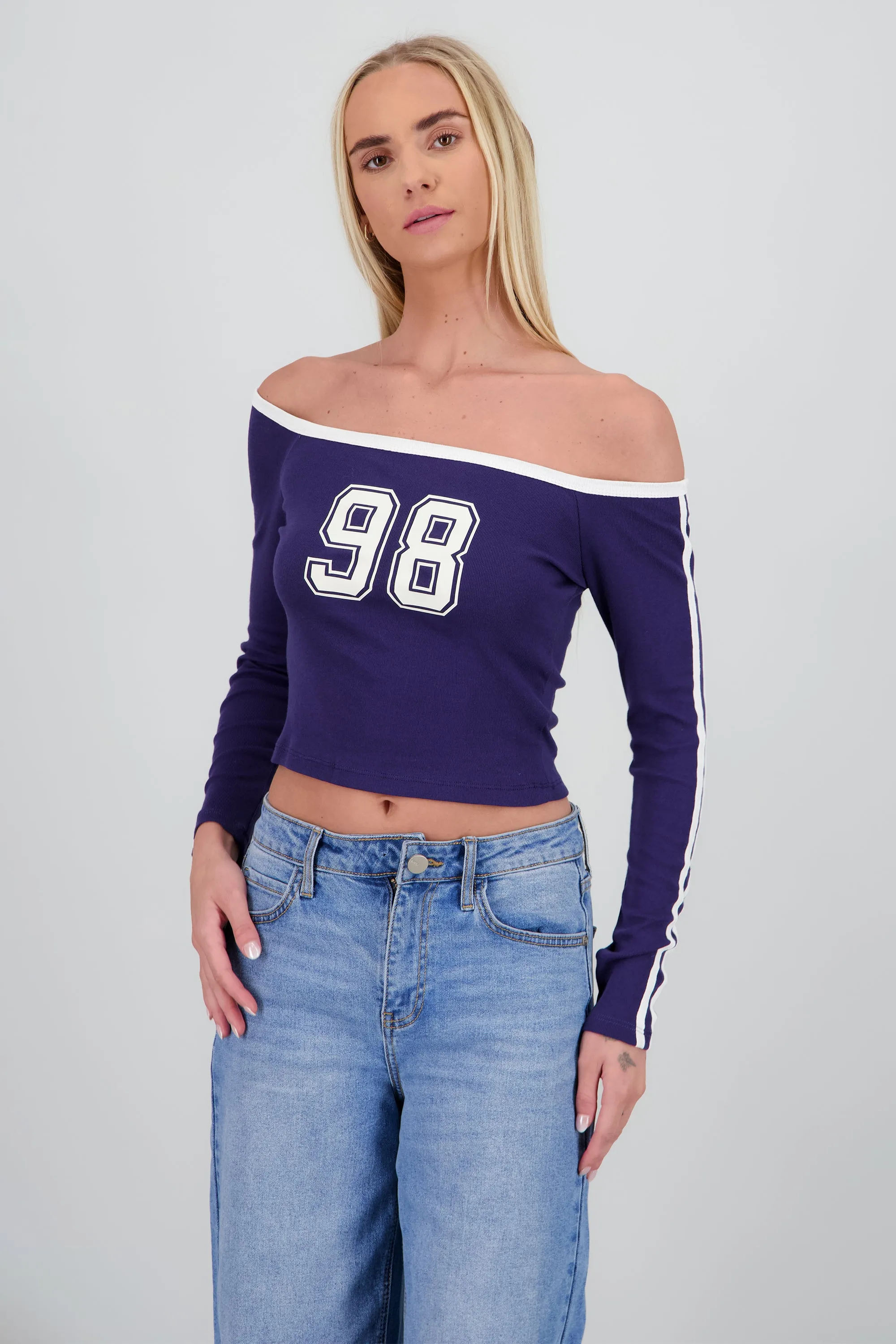 Playera off shoulder numero sold by Shasa product image thumbnail 2