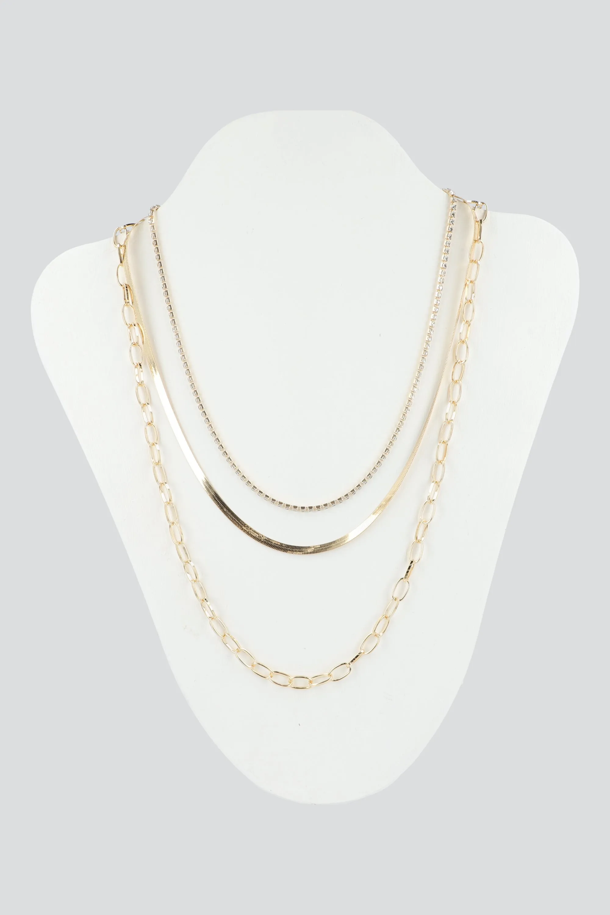 Collar 3 capas cadena plana sold by Shasa