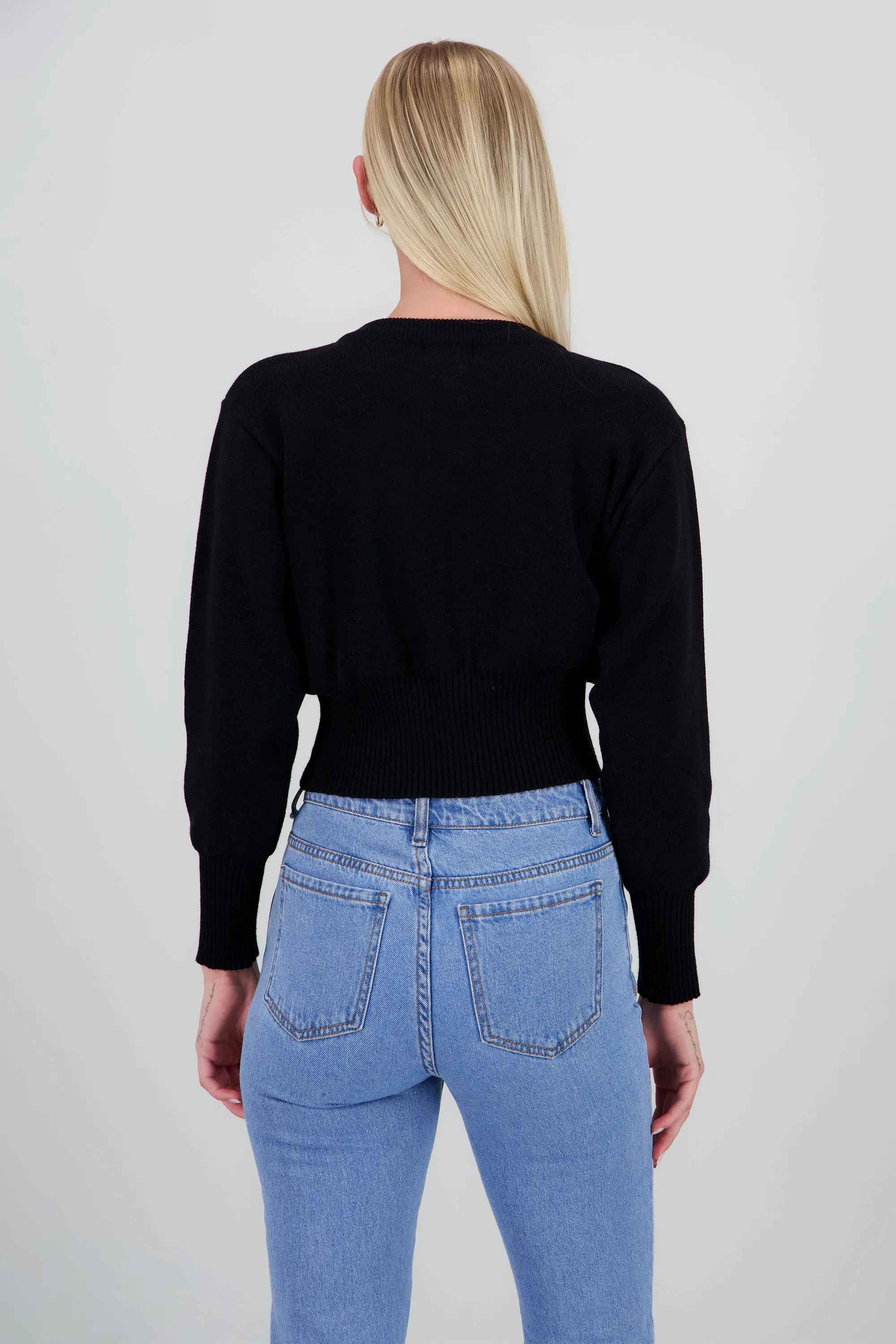 Sueter detalle abotonadura de perlas sold by Shasa product image thumbnail 4