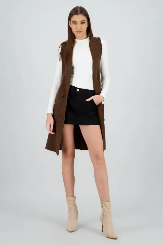 Chaleco tejido maxi botones sold by Shasa