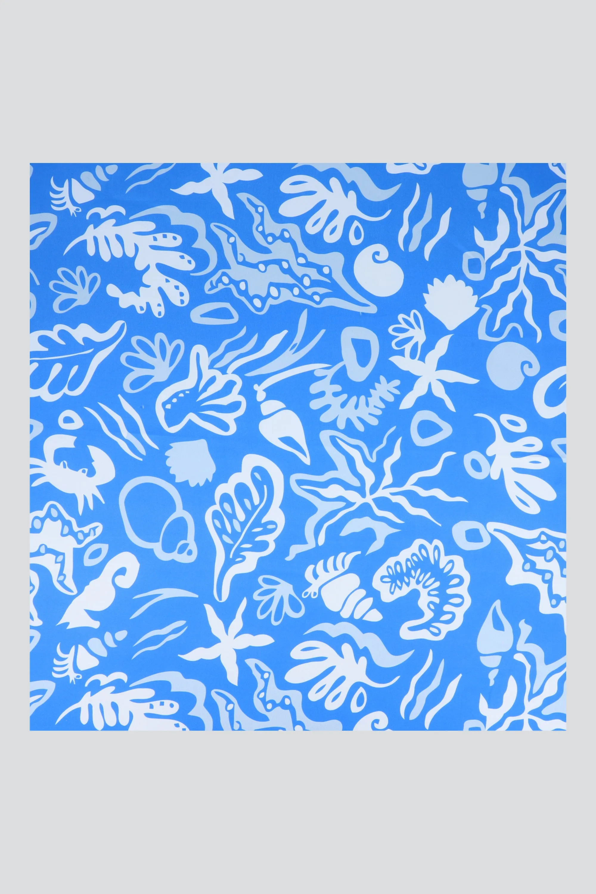 Pañuelo print marino sold by Shasa product image thumbnail 2