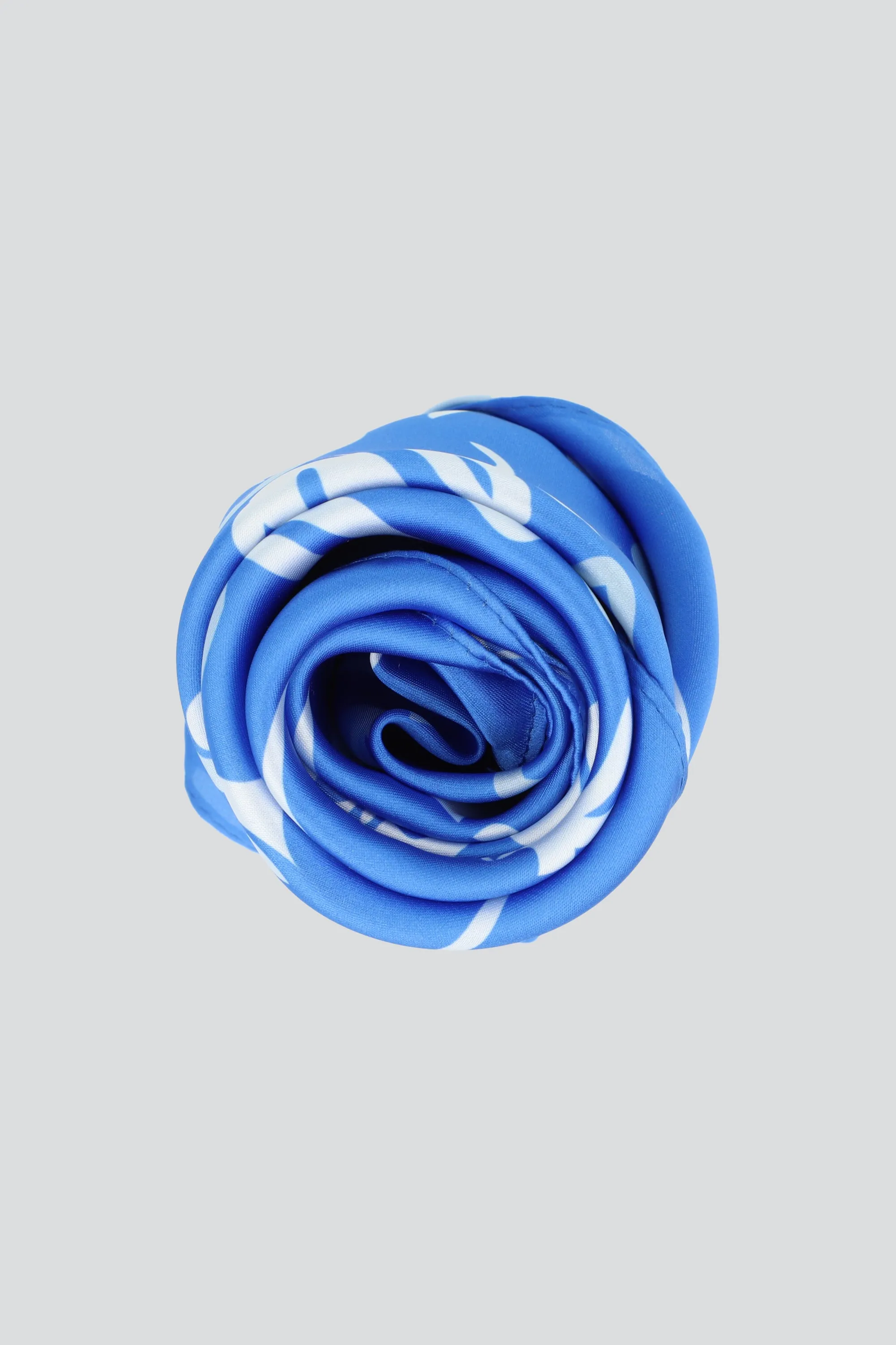 Pañuelo print marino sold by Shasa product image thumbnail 4