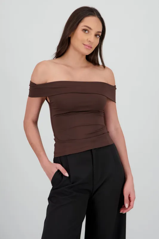 top escote recto hombro fruncido sold by Shasa