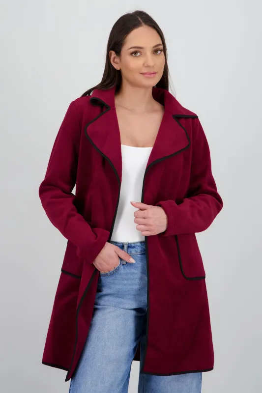 Abrigo corto detalle contraste laso sold by Shasa