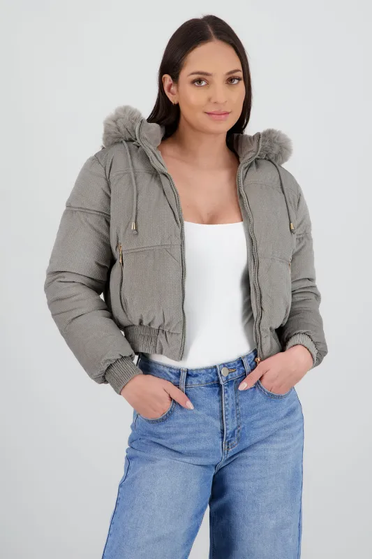 Chamarra puffer crop con gorro sold by Shasa