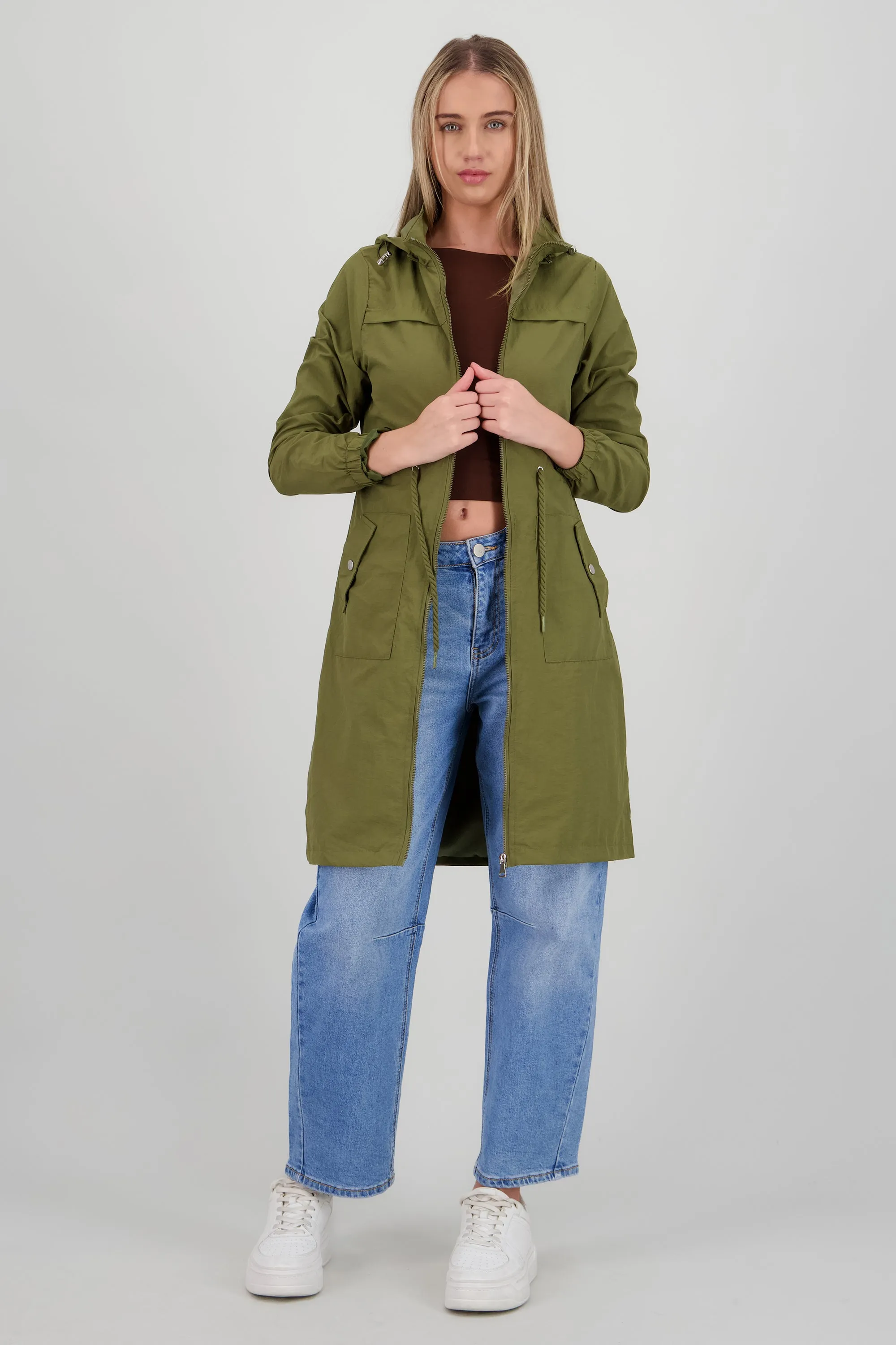 Gabardina midi con gorro sold by Shasa