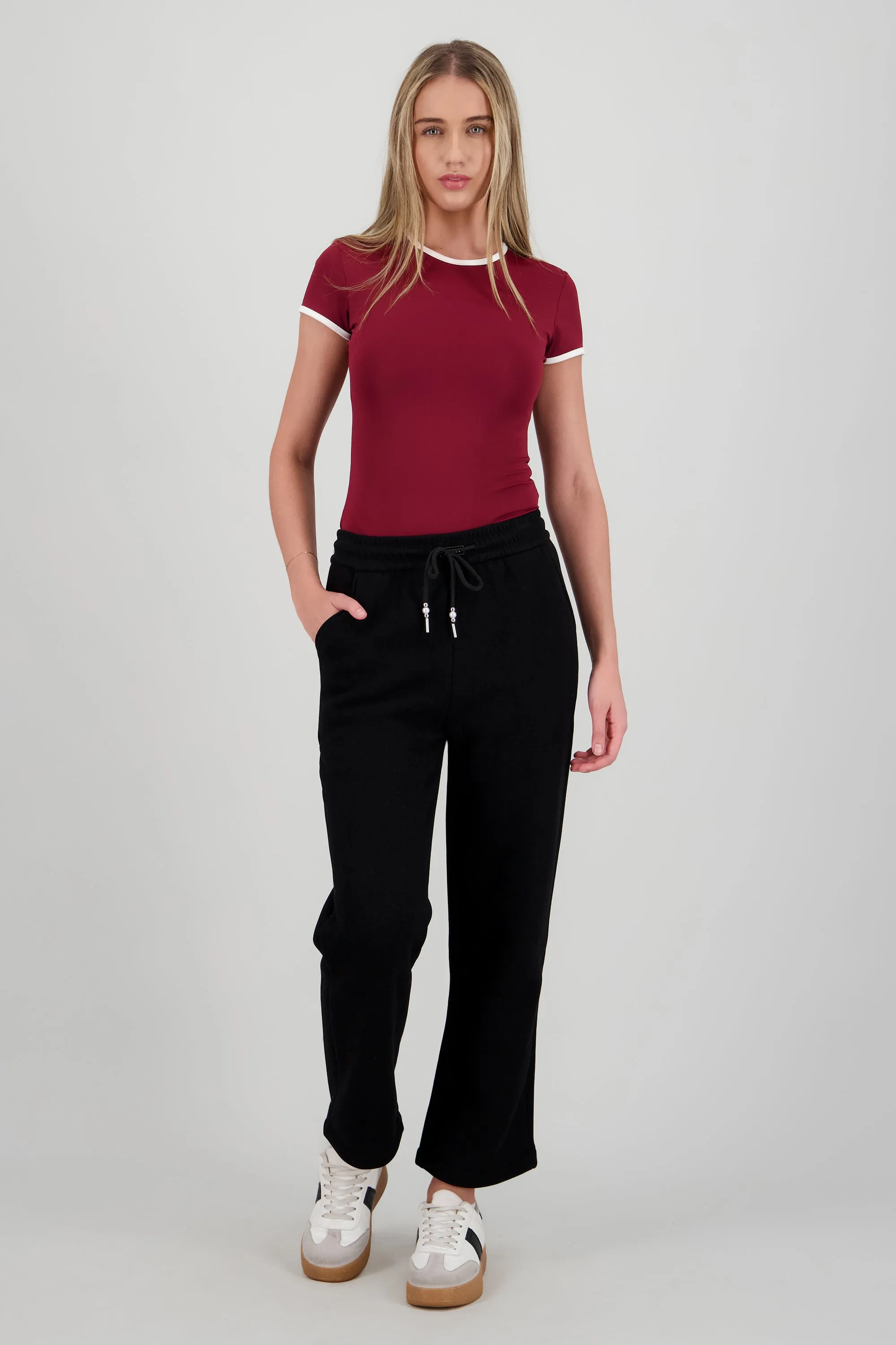 Pantalon amplio forrado peluche sold by Shasa