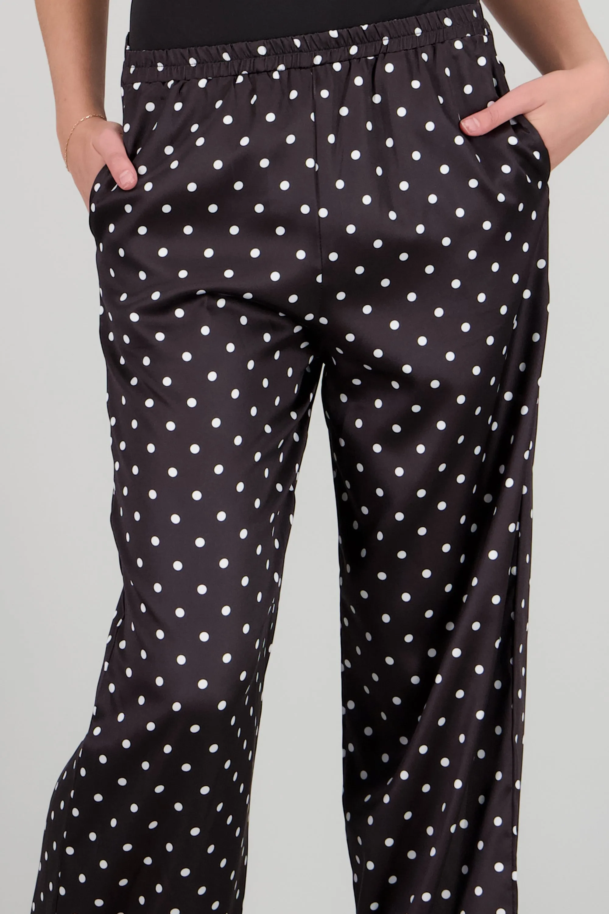 Pantalon satinado polka dots sold by Shasa product image thumbnail 5