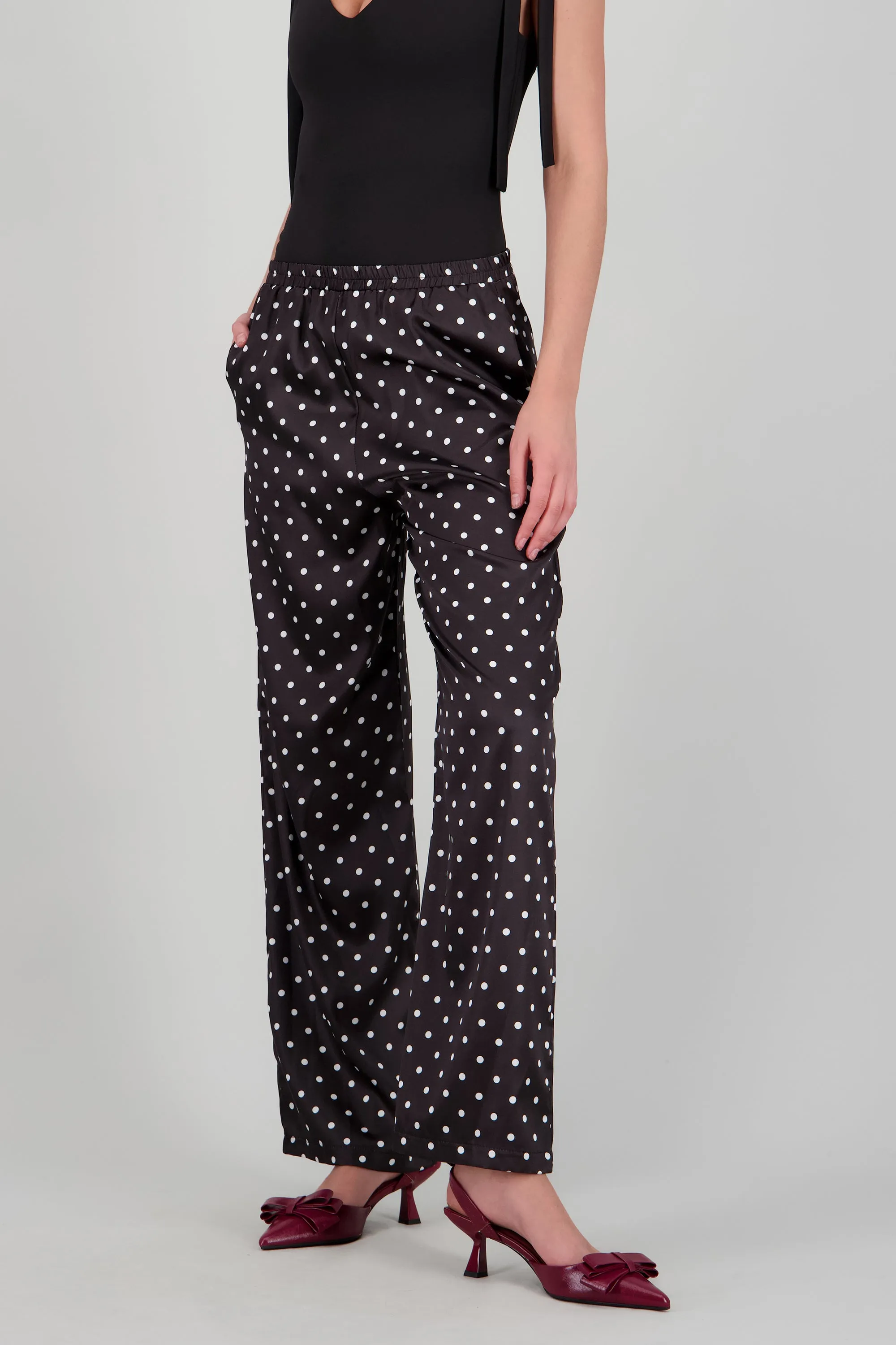 Pantalon satinado polka dots sold by Shasa product image thumbnail 2
