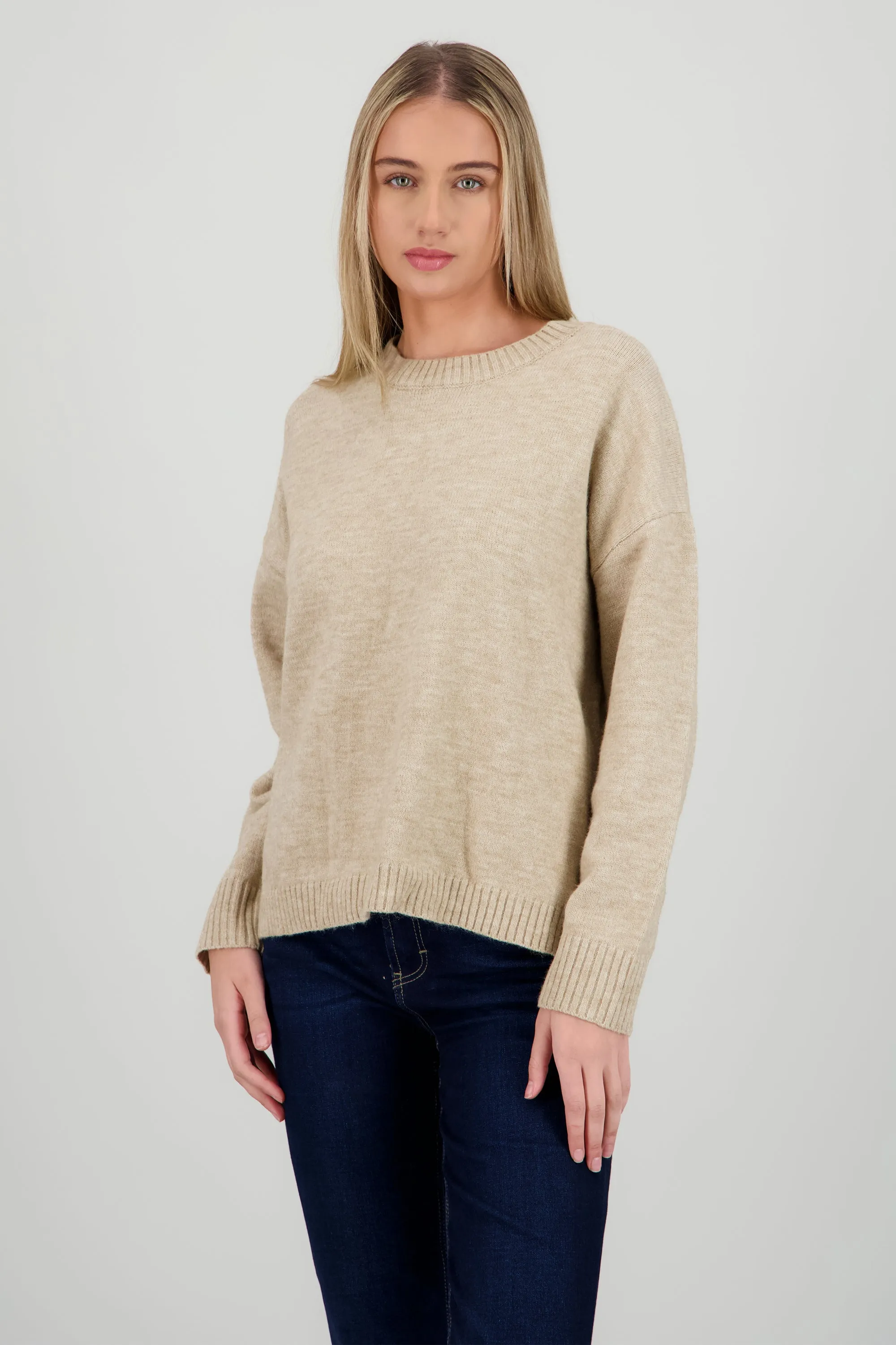 Sueter cuello redondo liso sold by Shasa