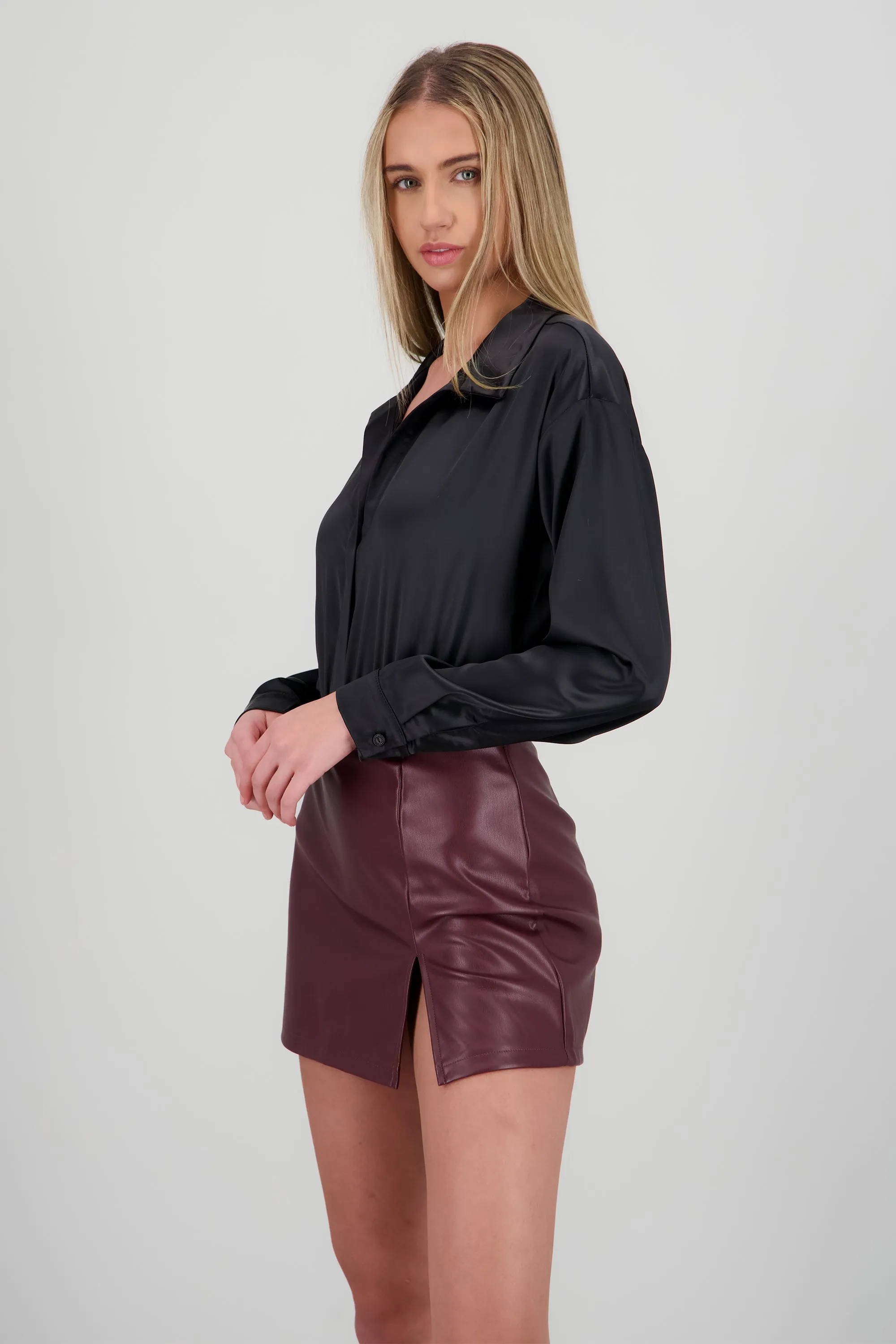 Bodysuit manga larga camisa satinada sold by Shasa product image thumbnail 2