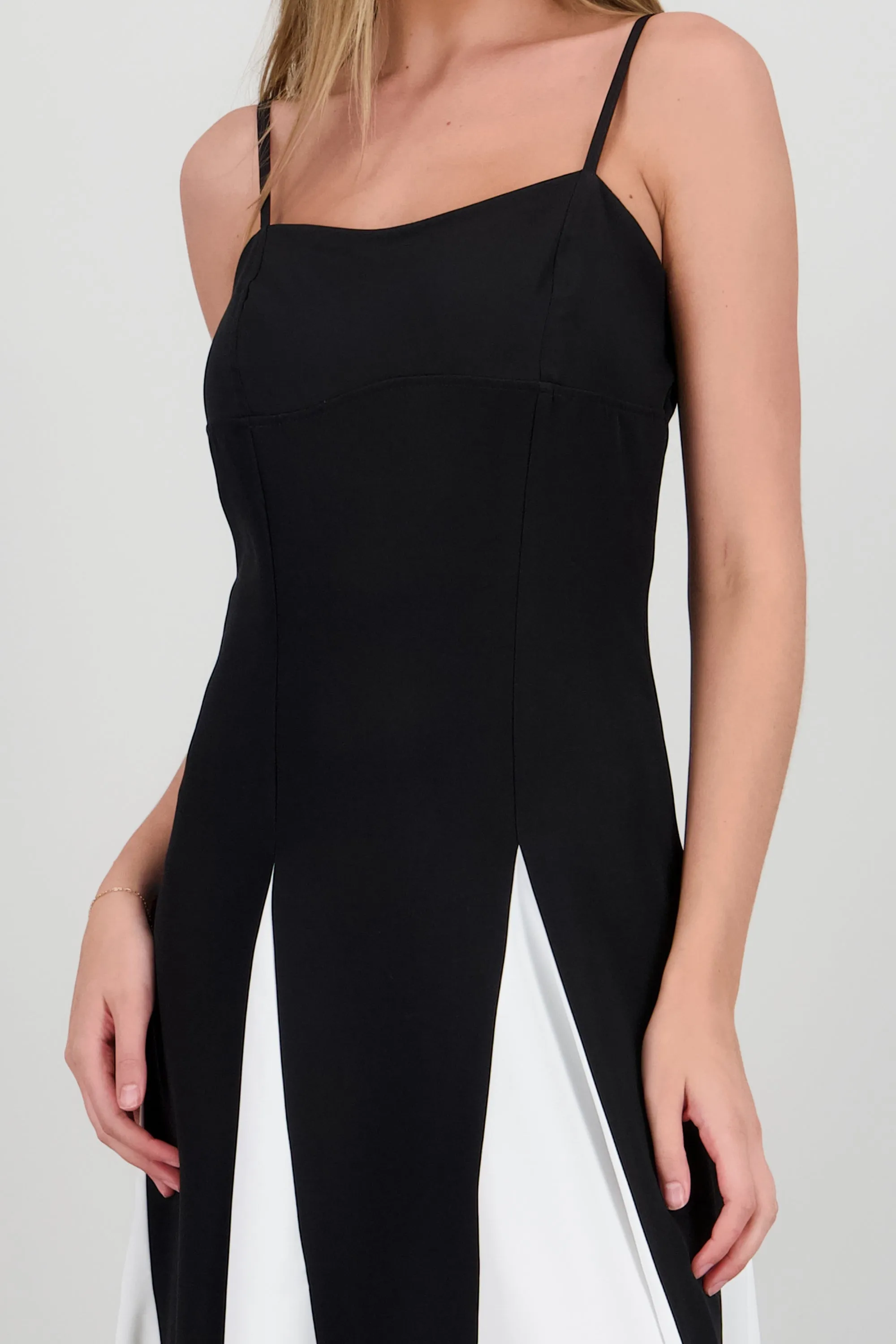 Vestido maxi godetes contraste sold by Shasa product image thumbnail 5