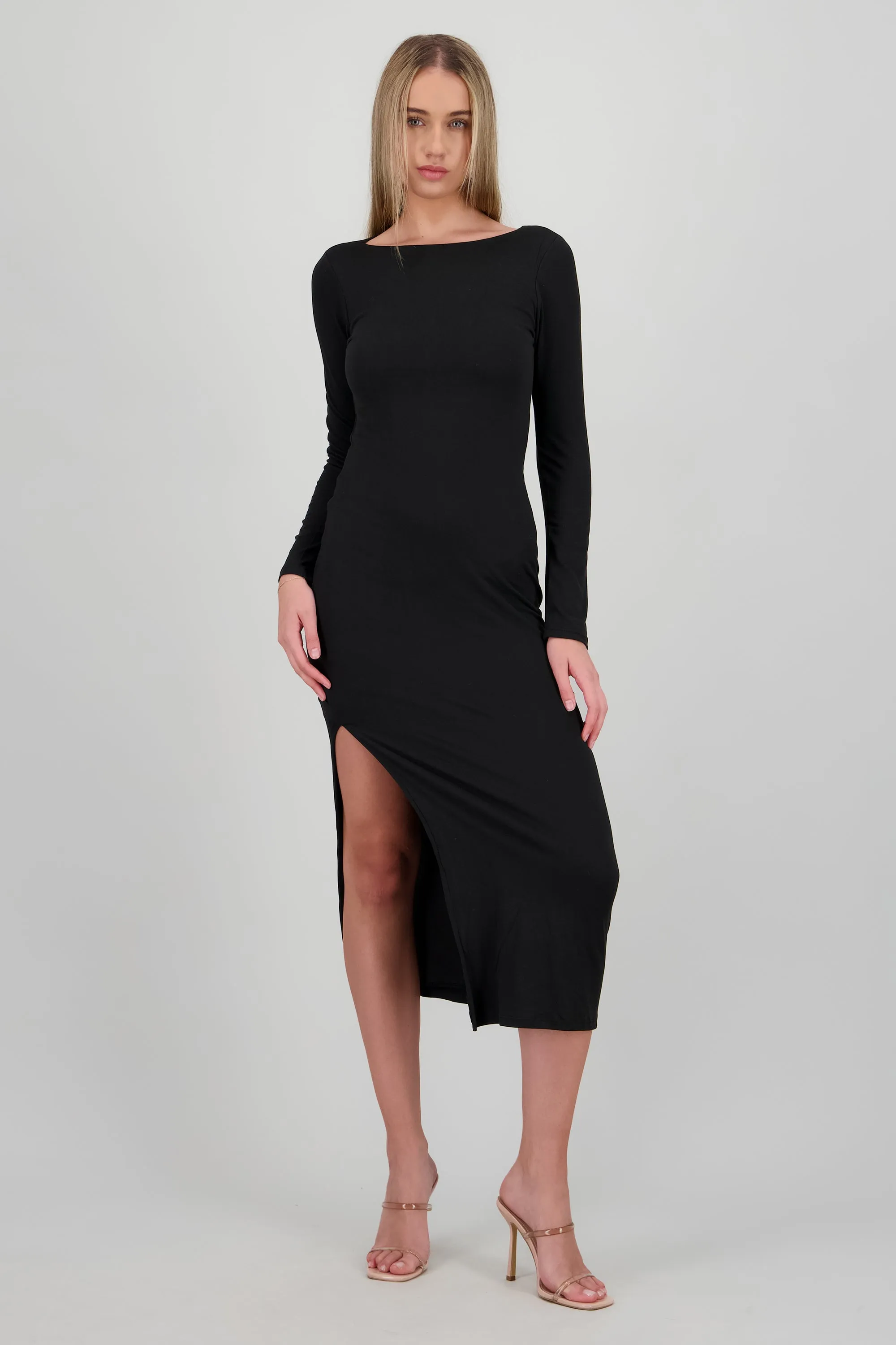 Vestido escote redondo manga larga sold by Shasa