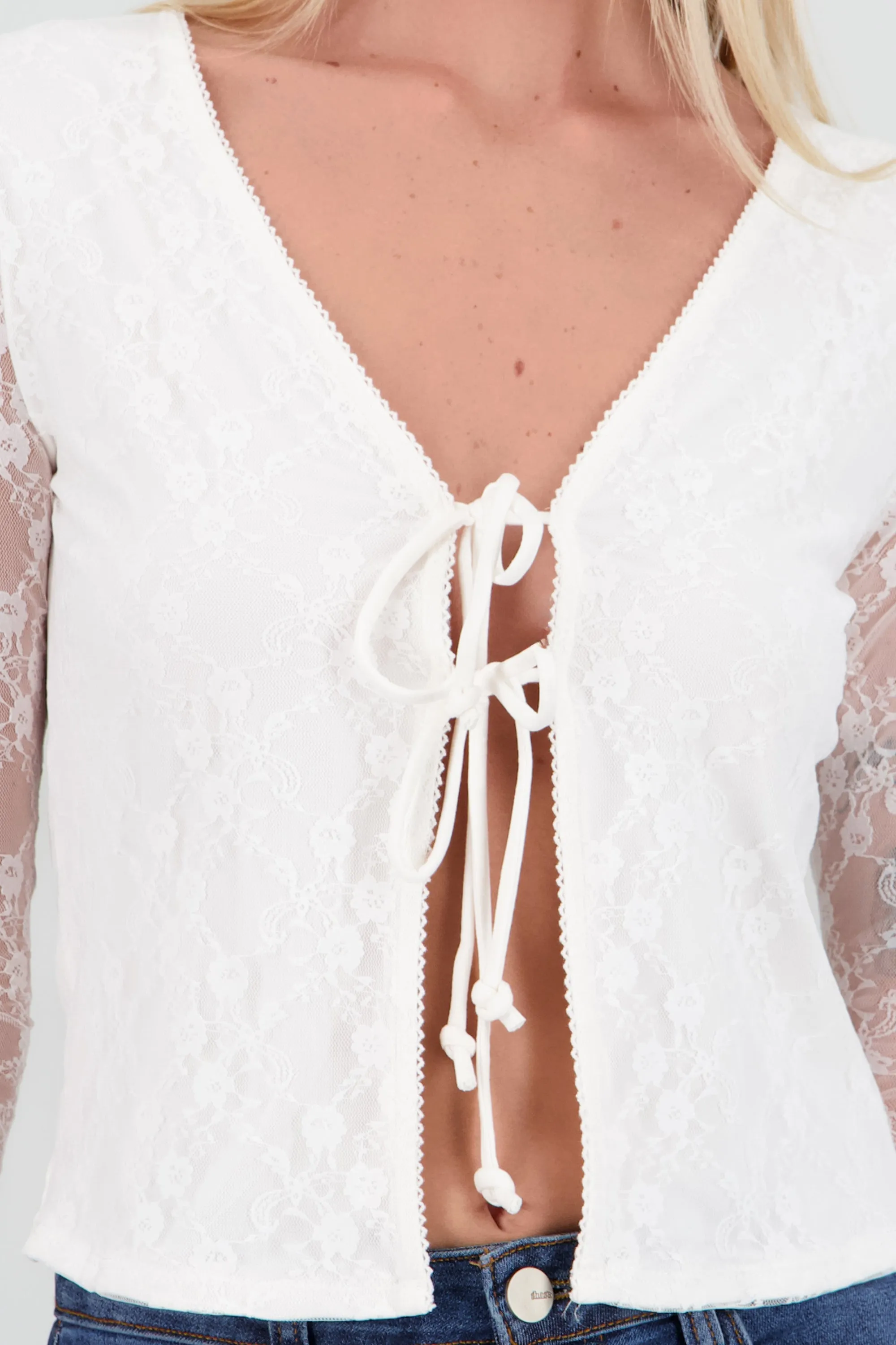 Blusa de encaje con moños sold by Shasa product image thumbnail 5