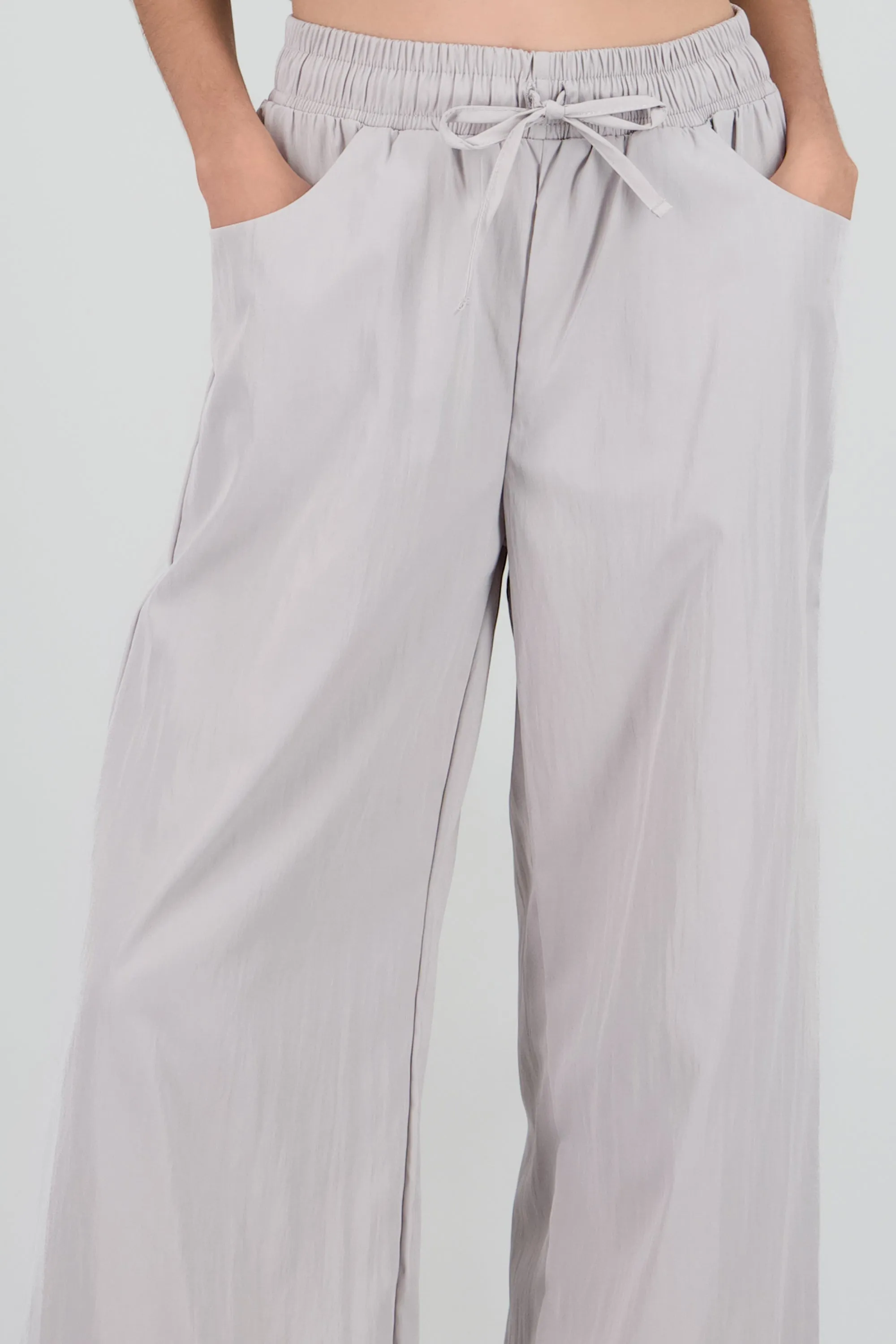 Pantalon parachute detalle bolsas sold by Shasa product image thumbnail 5