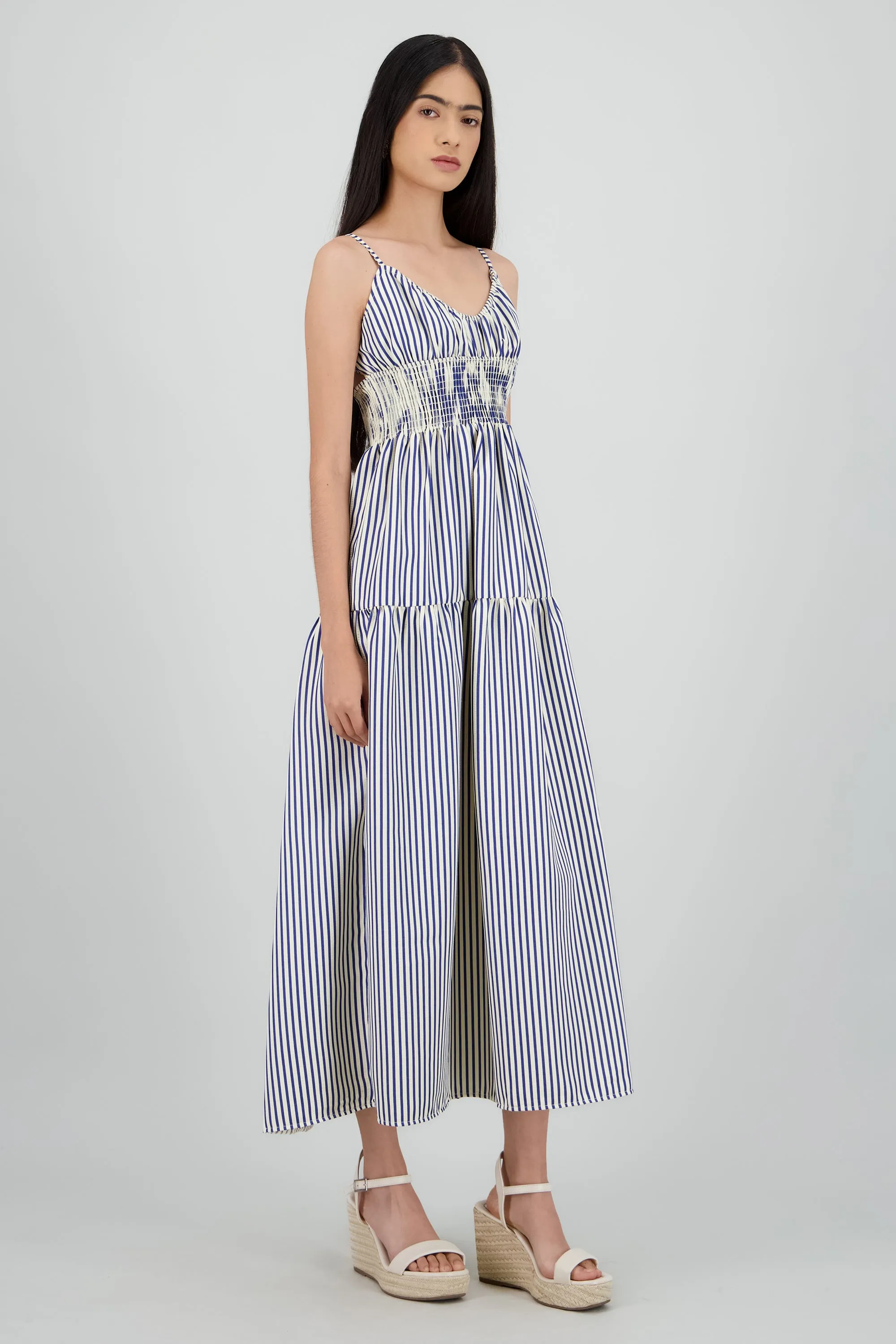 Vestido maxi lineas escote espalda sold by Shasa product image thumbnail 3