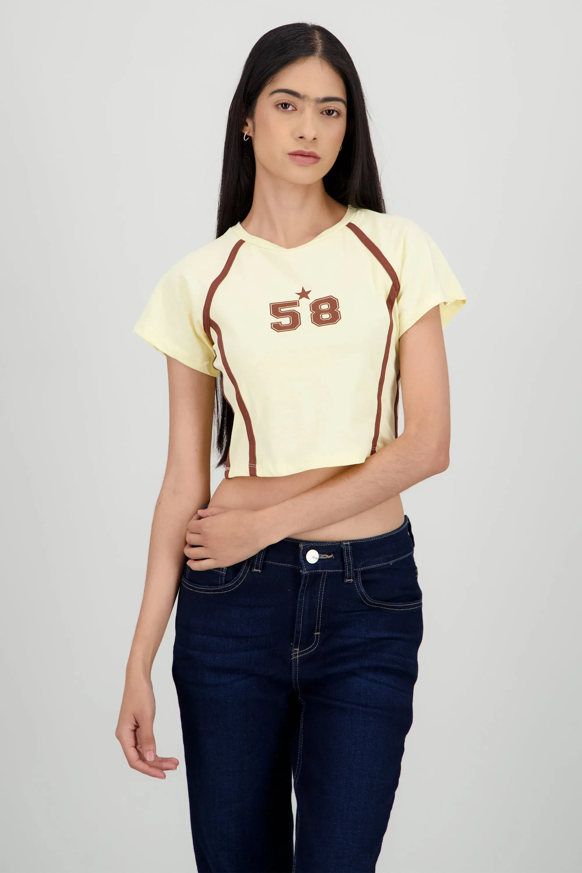 Playera contraste estampado sold by Shasa