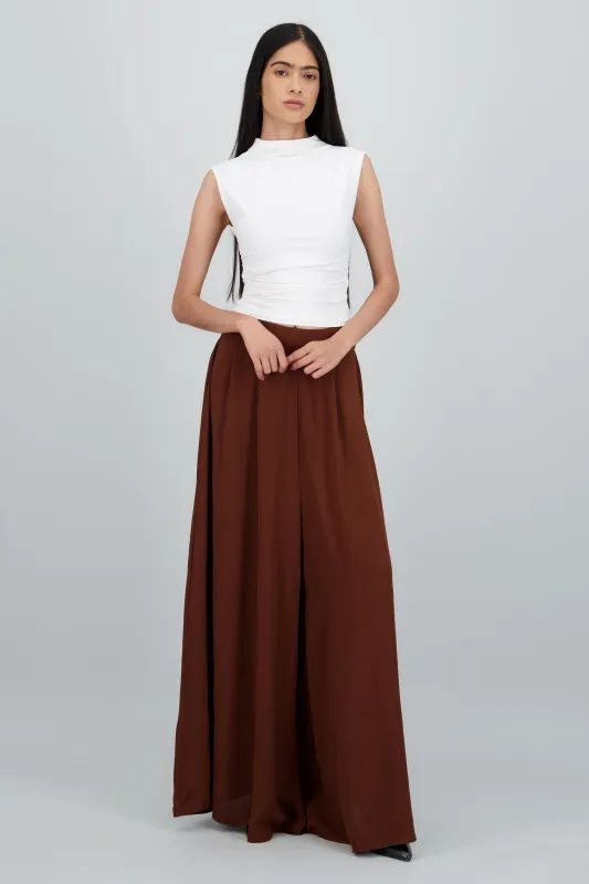 Pantalon wide leg liso con pretina sold by Shasa