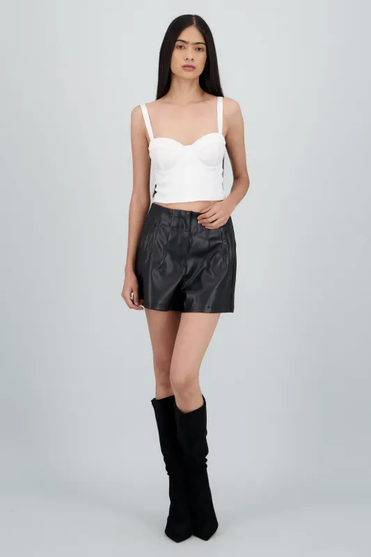 Short mini pu detalle pinzas sold by Shasa