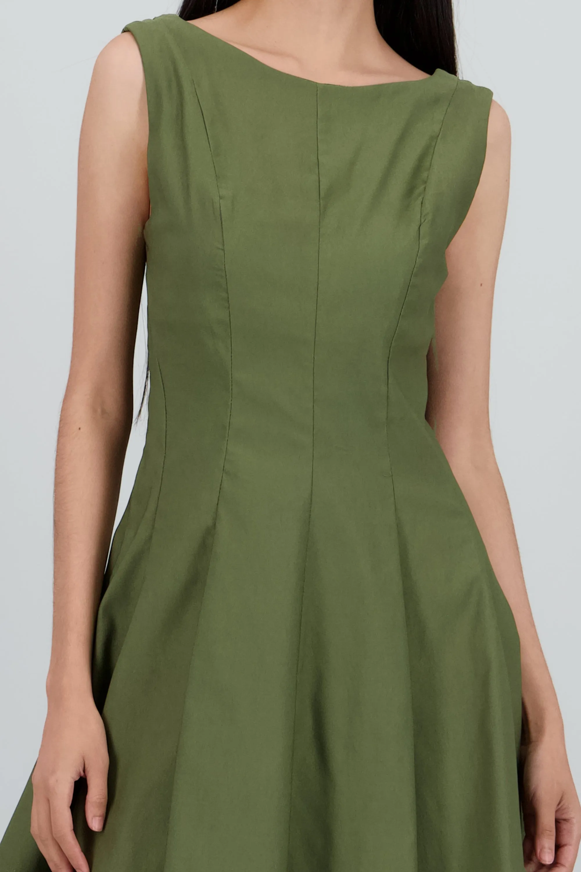 Vestido mini escote recto cortes sold by Shasa product image thumbnail 5