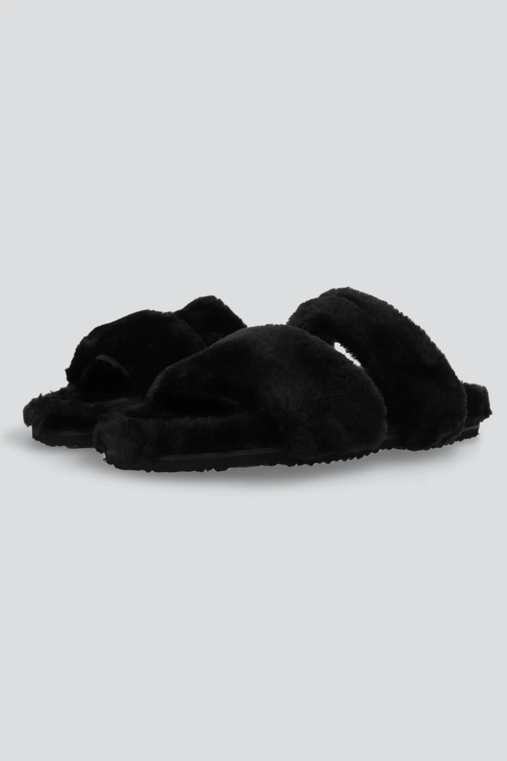 Pantuflas tiras peludas sold by Shasa product image thumbnail 2