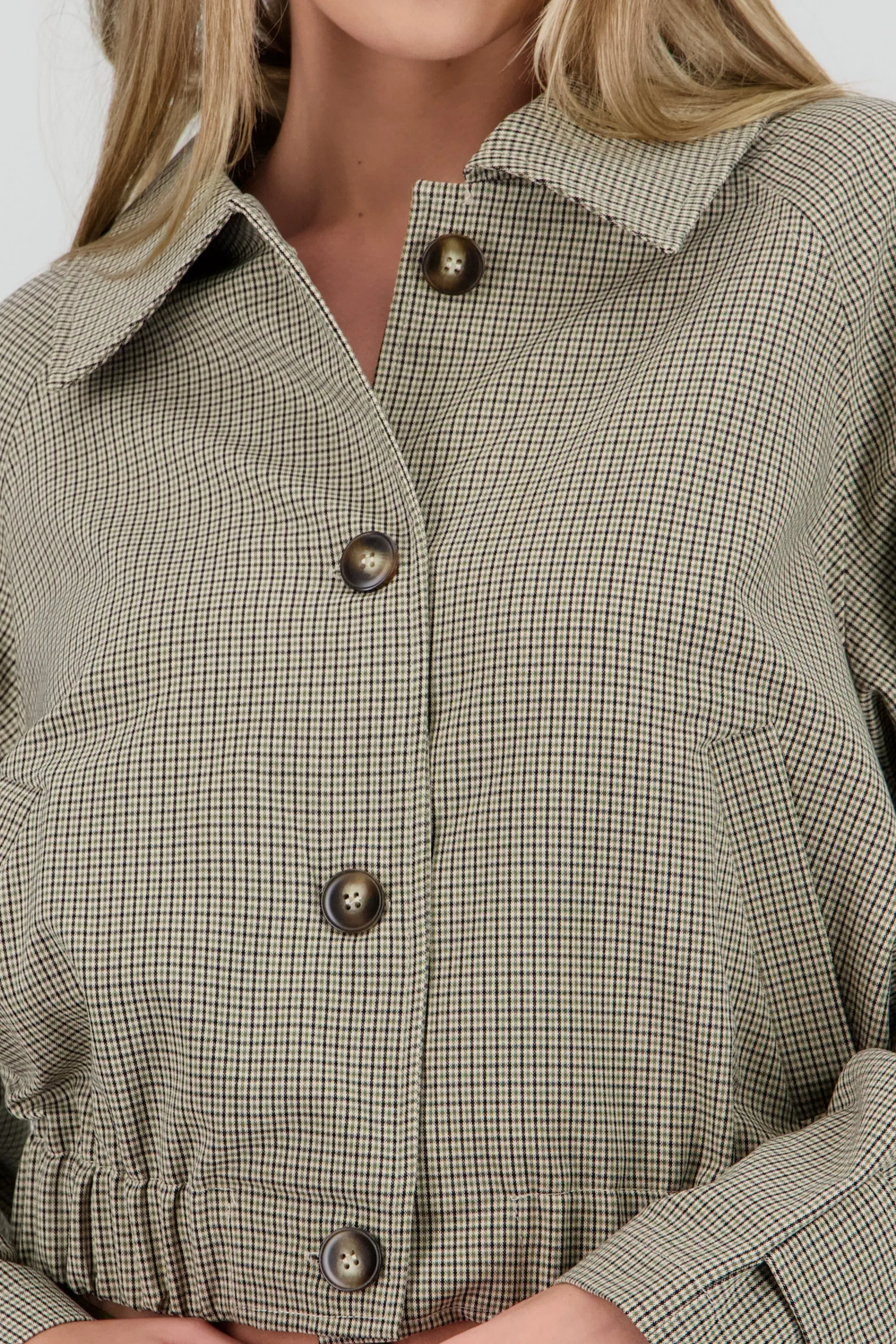 Chamarra ligera cuadros sold by Shasa product image thumbnail 5